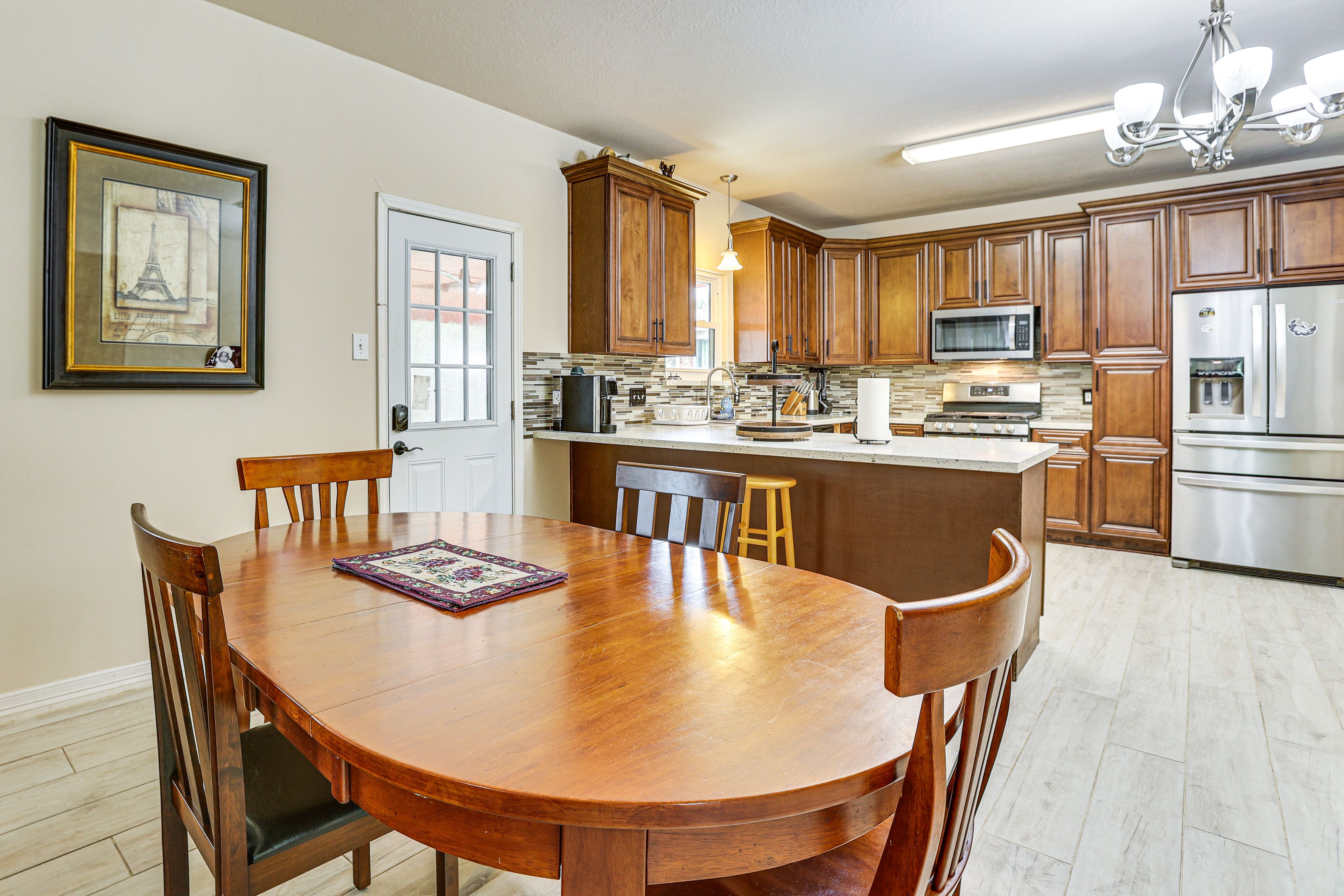 Kitchen | Dining Area | Cooking Basics