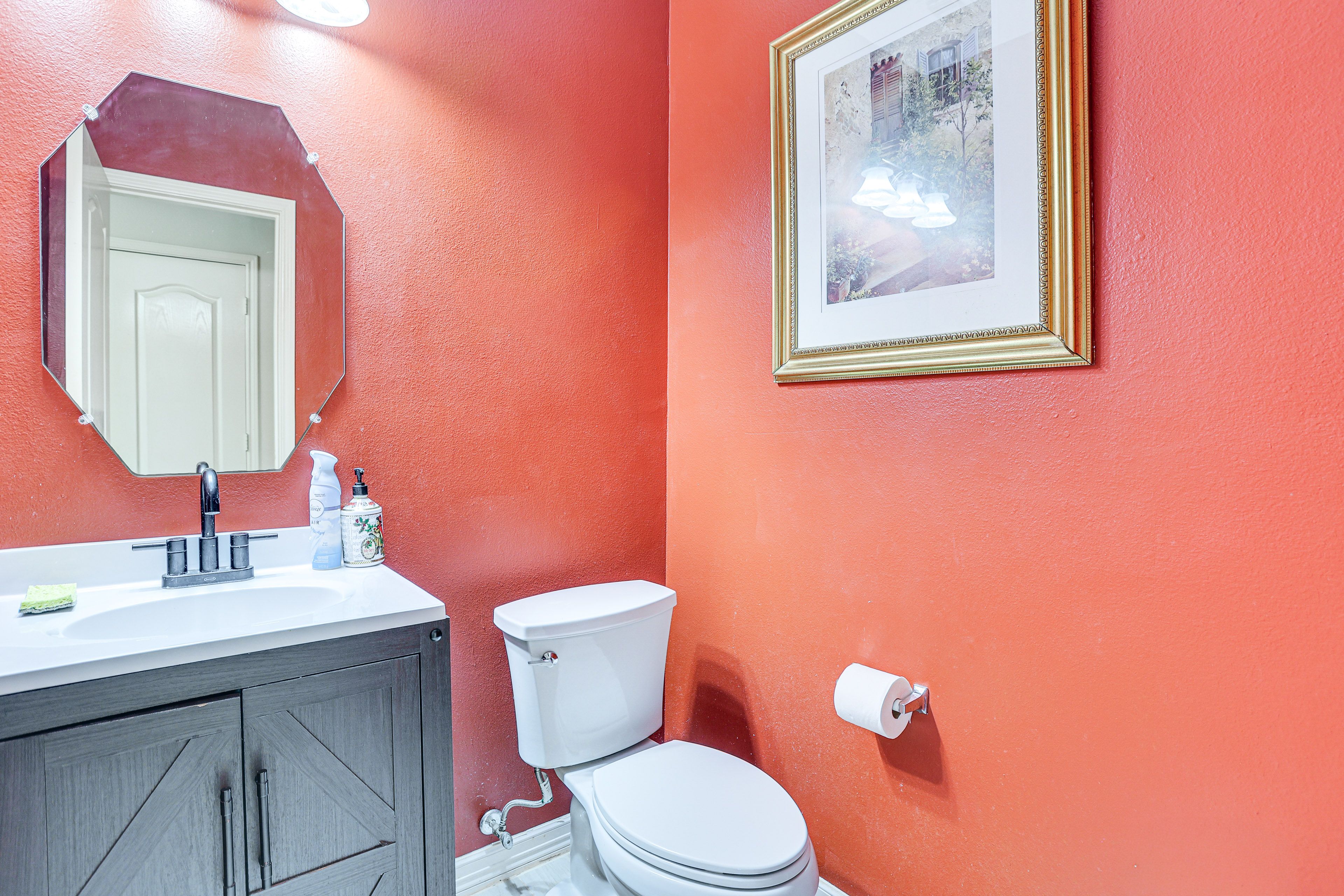 Half Bath | 1st Floor