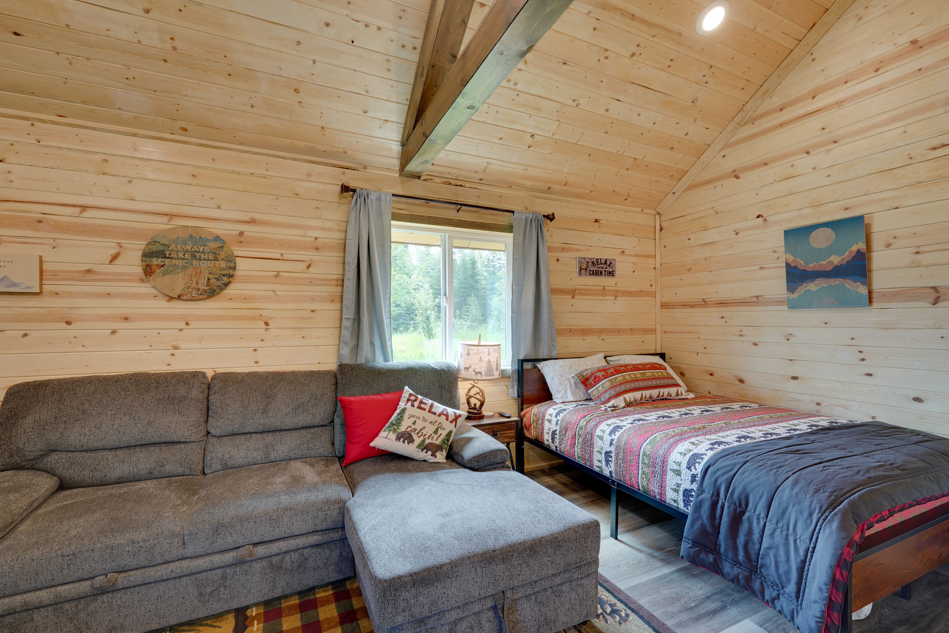 Studio | Full Sleeper Sofa | Queen Bed | Linens