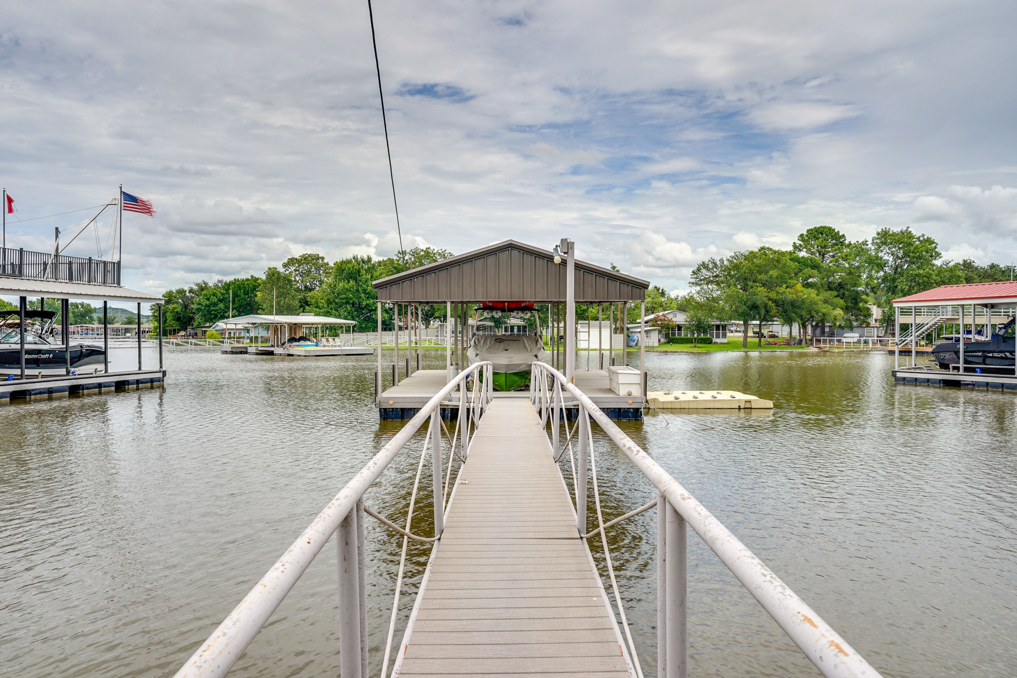 Lake Access On-Site | Private Dock