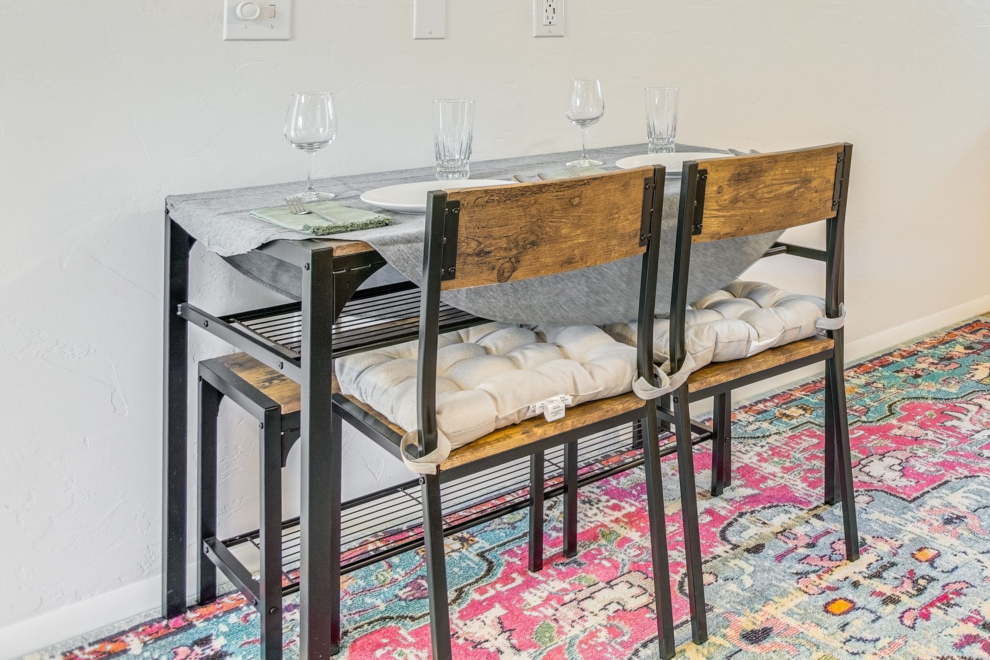 Dining Area | Dishware & Flatware