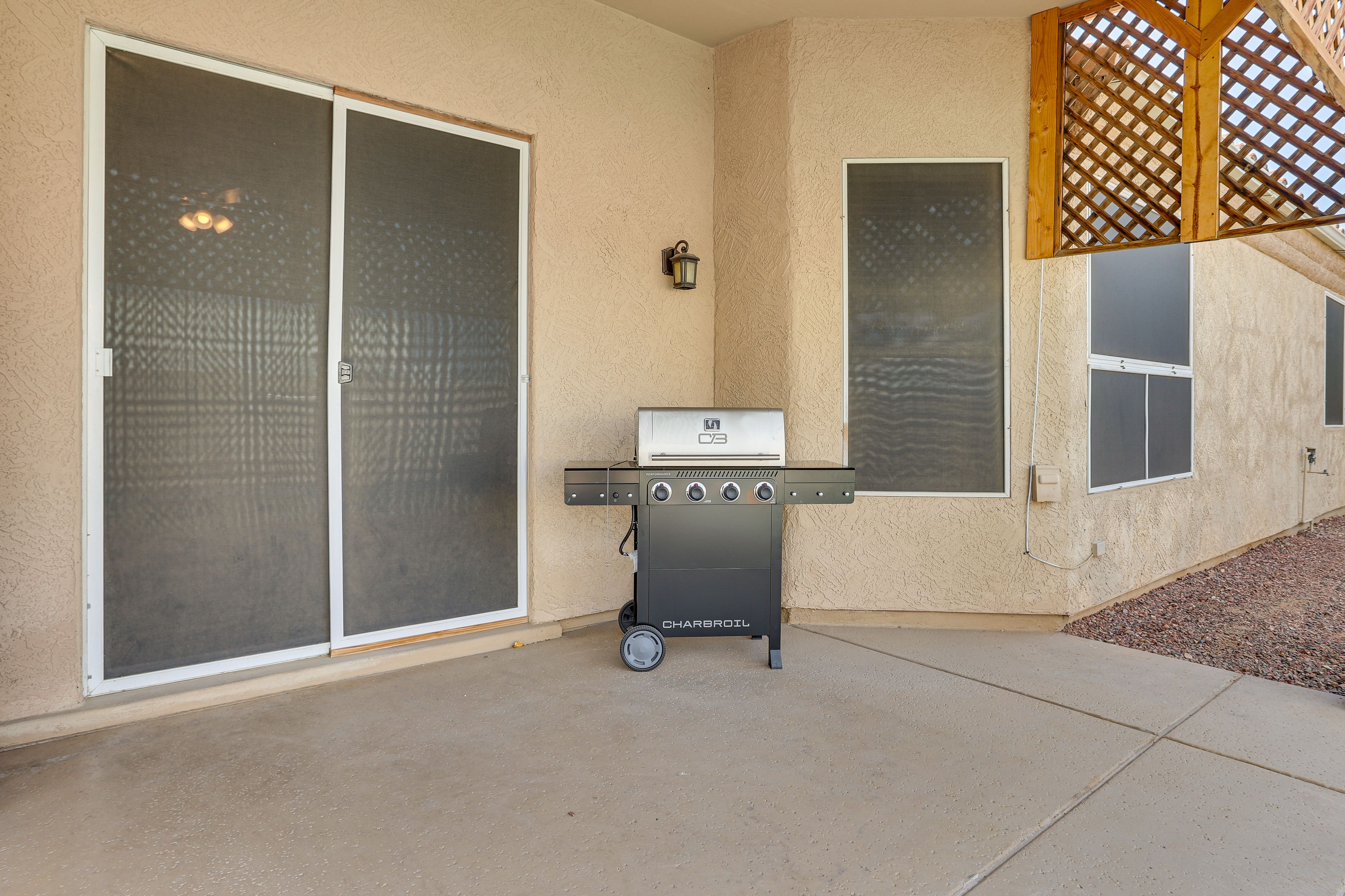 Covered Patio | Gas Grill | Seating