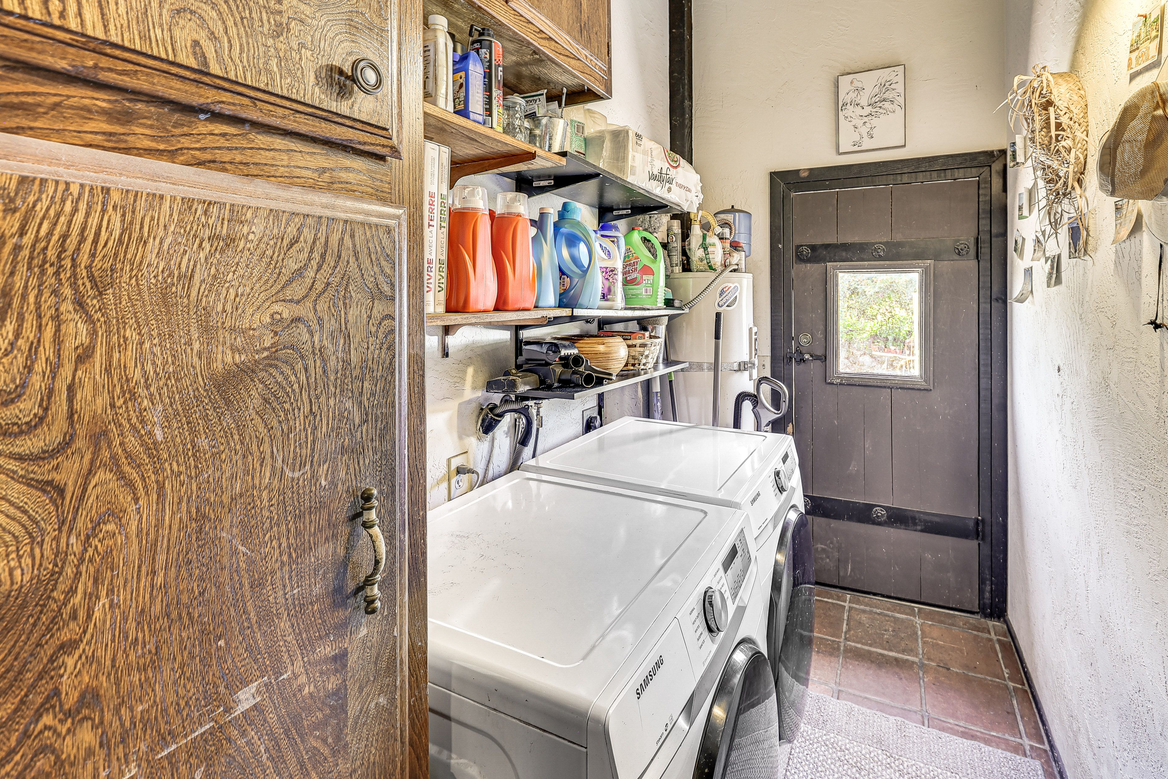 Laundry Room | Washer & Dryer