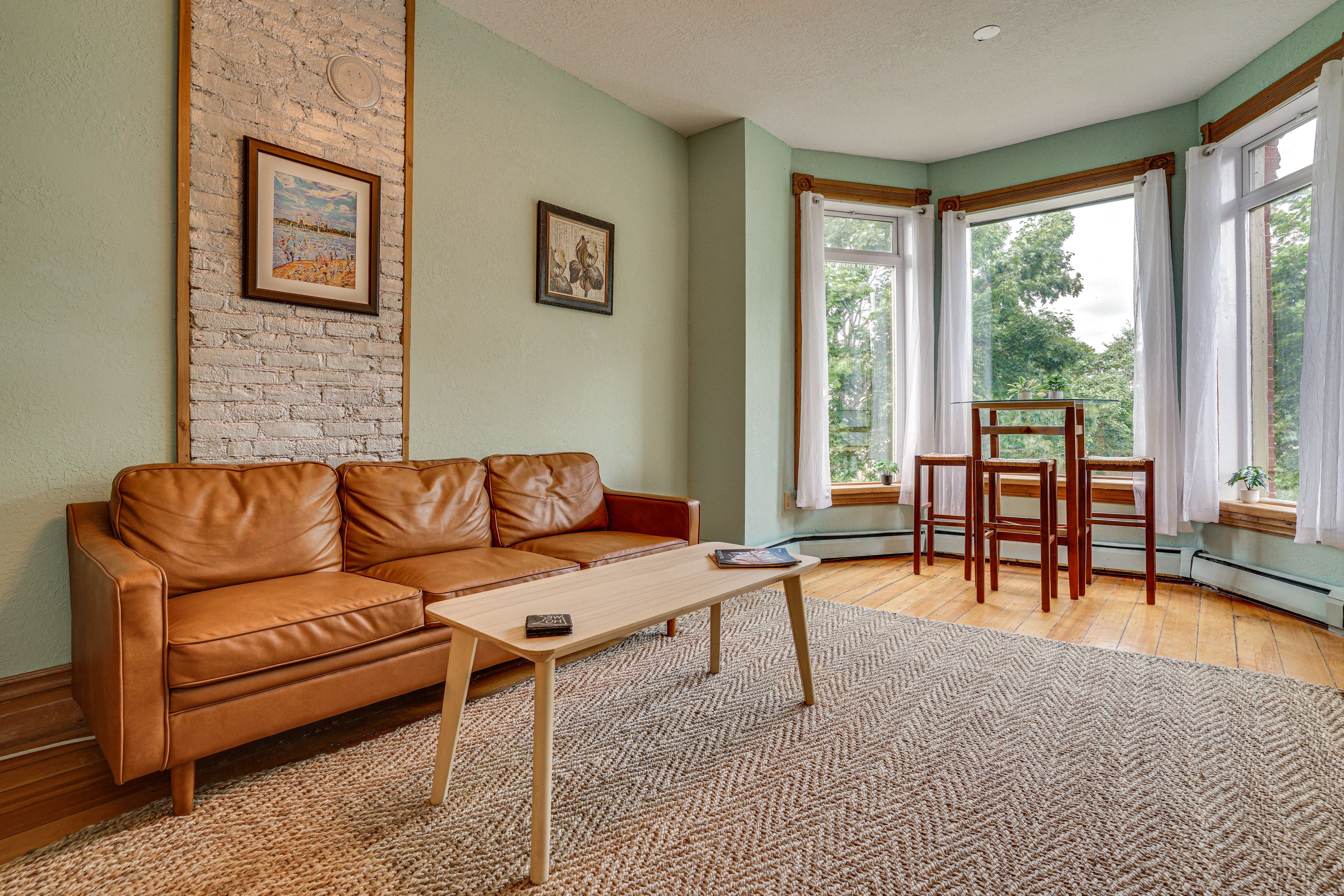 2nd-Floor Living Room | Smart TV