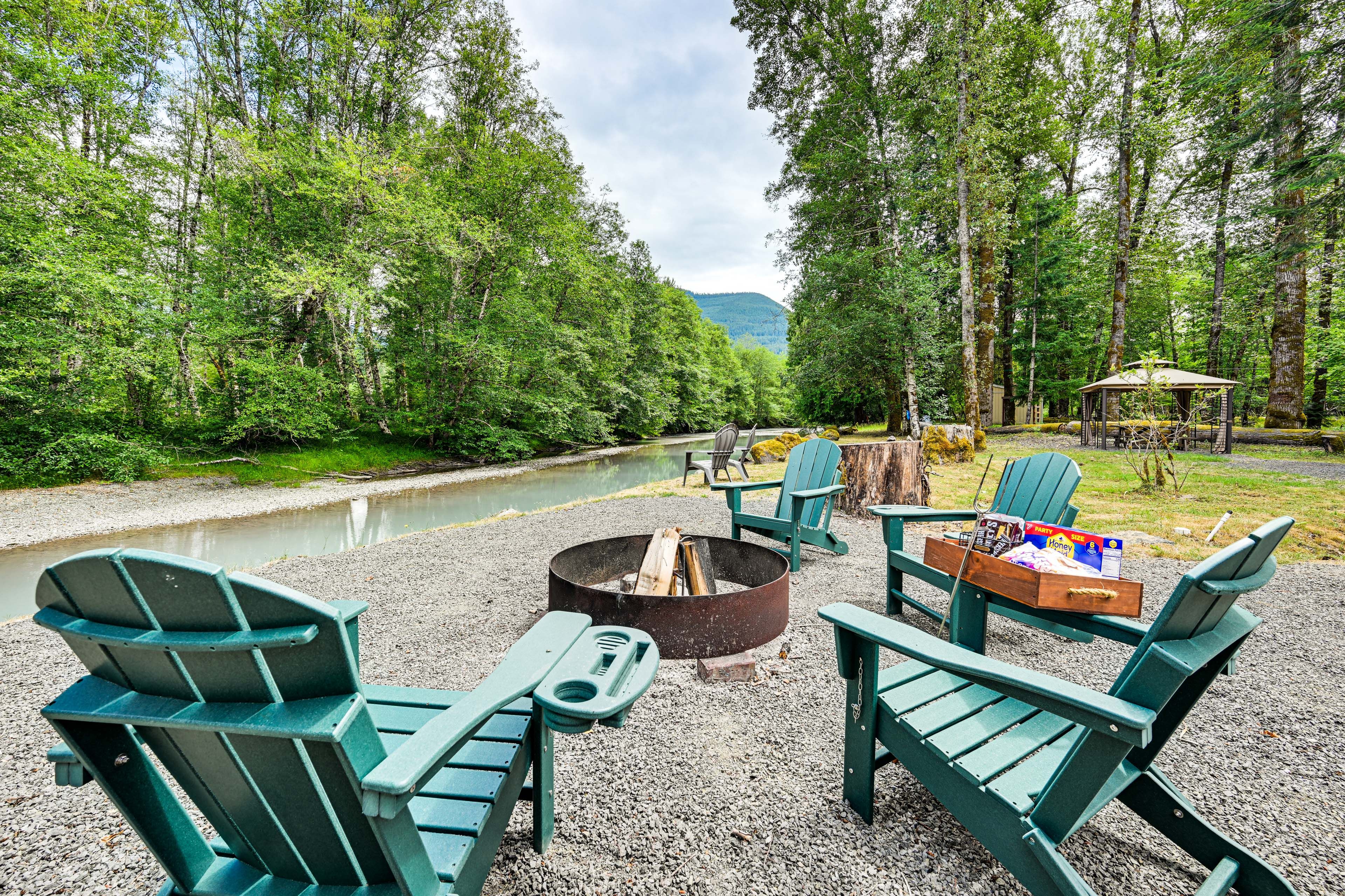 Packwood Vacation Rental | 3BR | 2BA | 1,400 Sq Ft | Step-Free Access (Ramp)