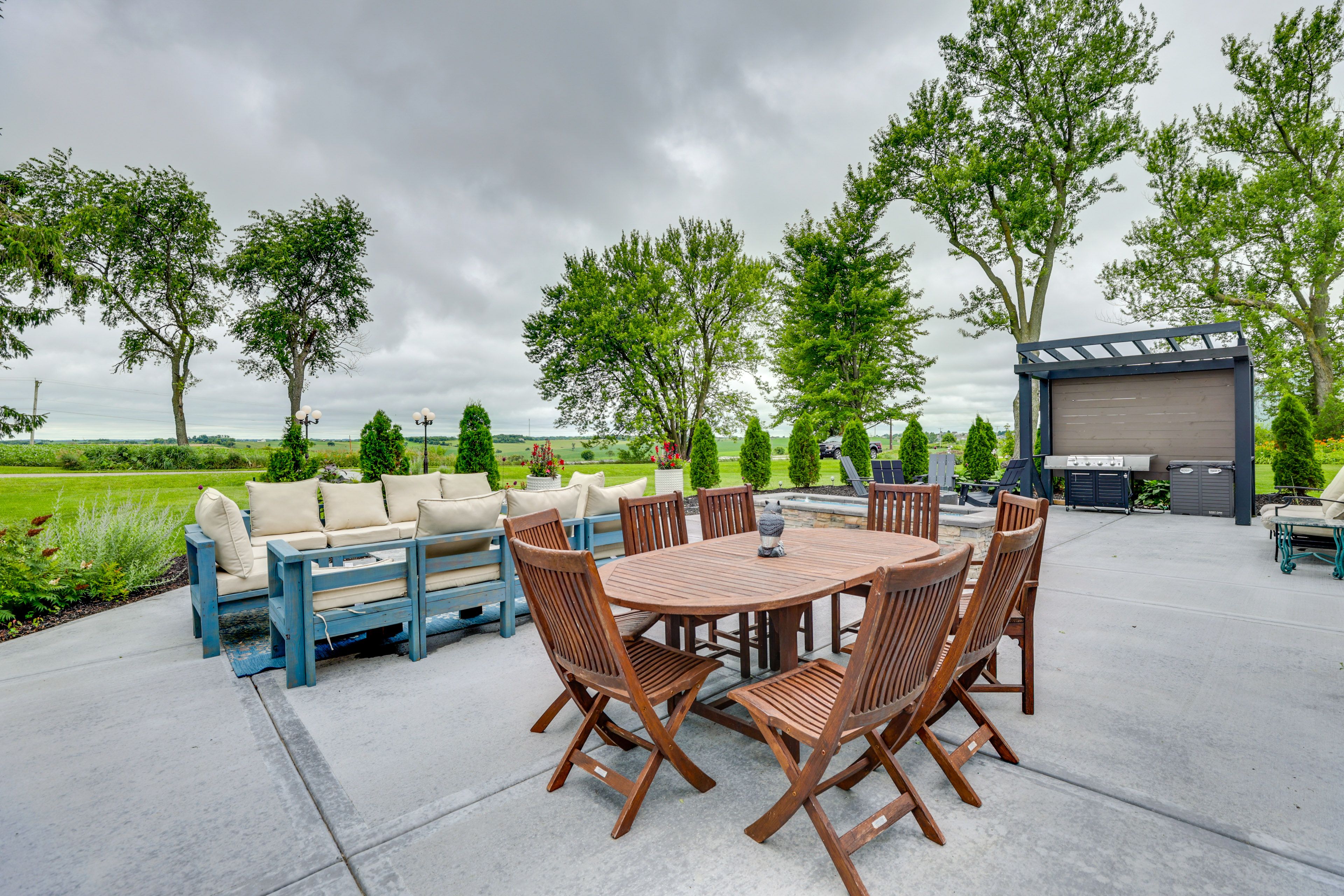 Patio | Grill | Fire Pits