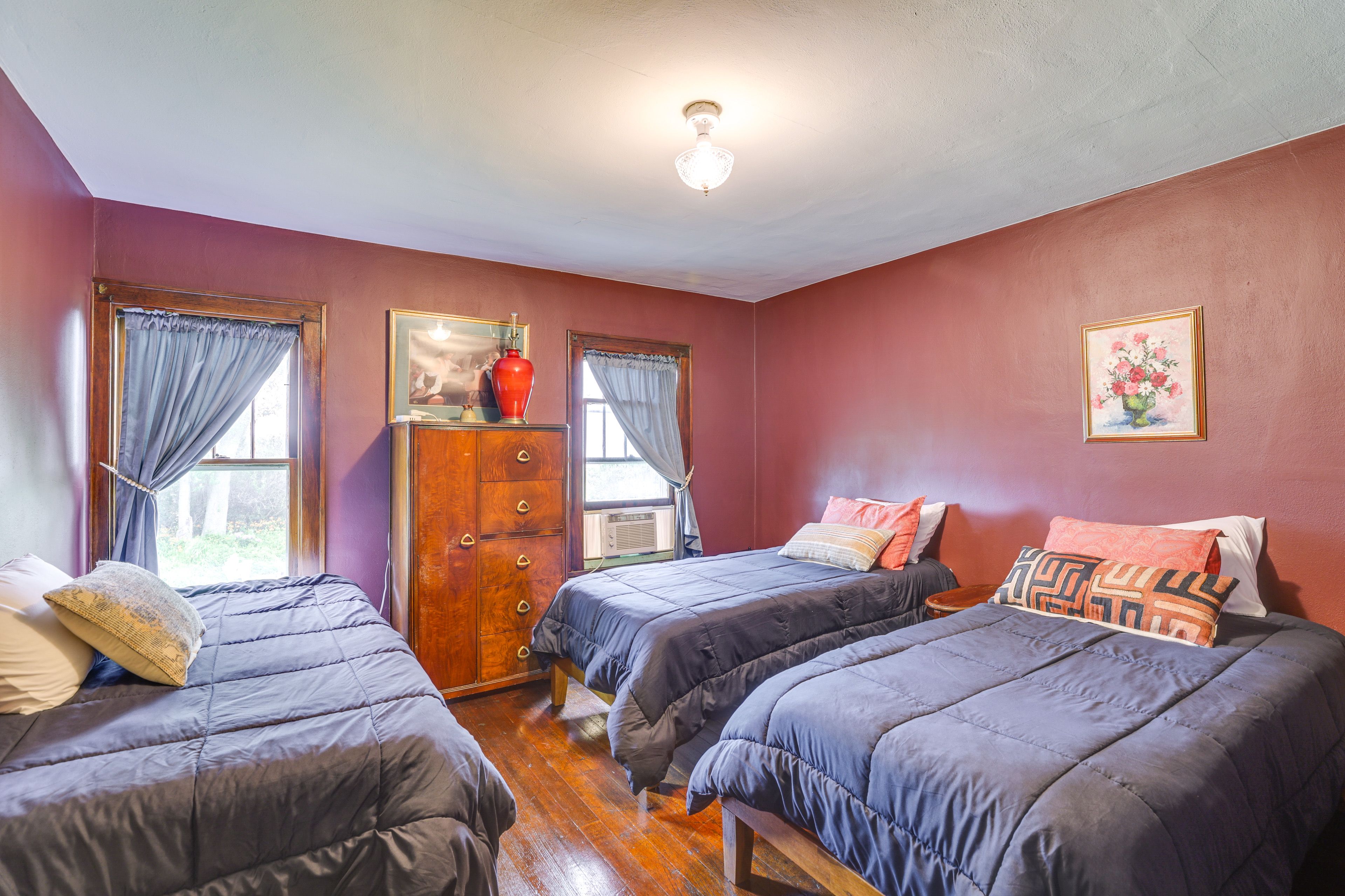 Bedroom 3 | 3 Twin Beds | 2nd Floor