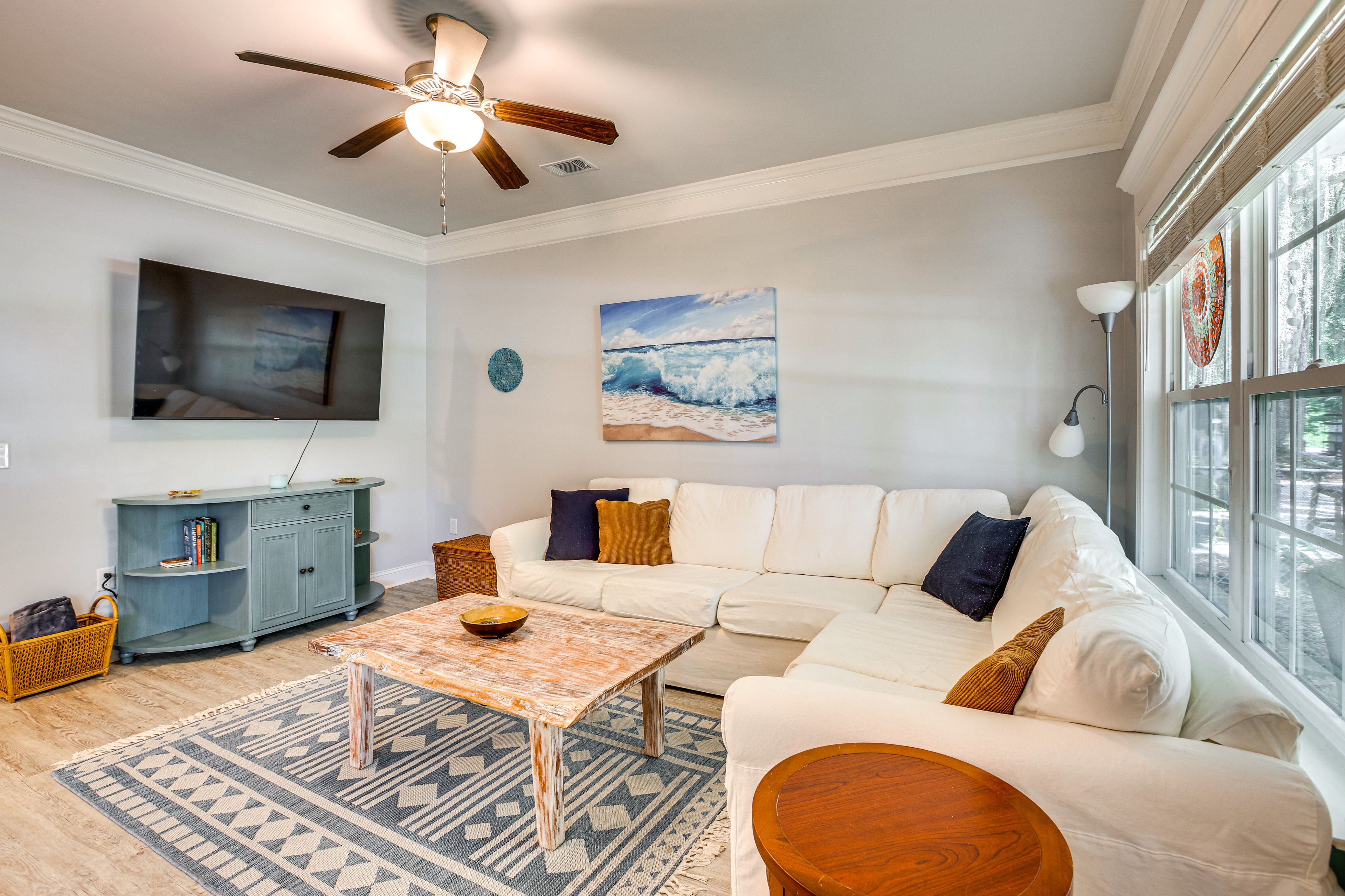 Darien Vacation Rental | 3BR | 2BA | 1,250 Sq Ft | 2 Steps to Enter