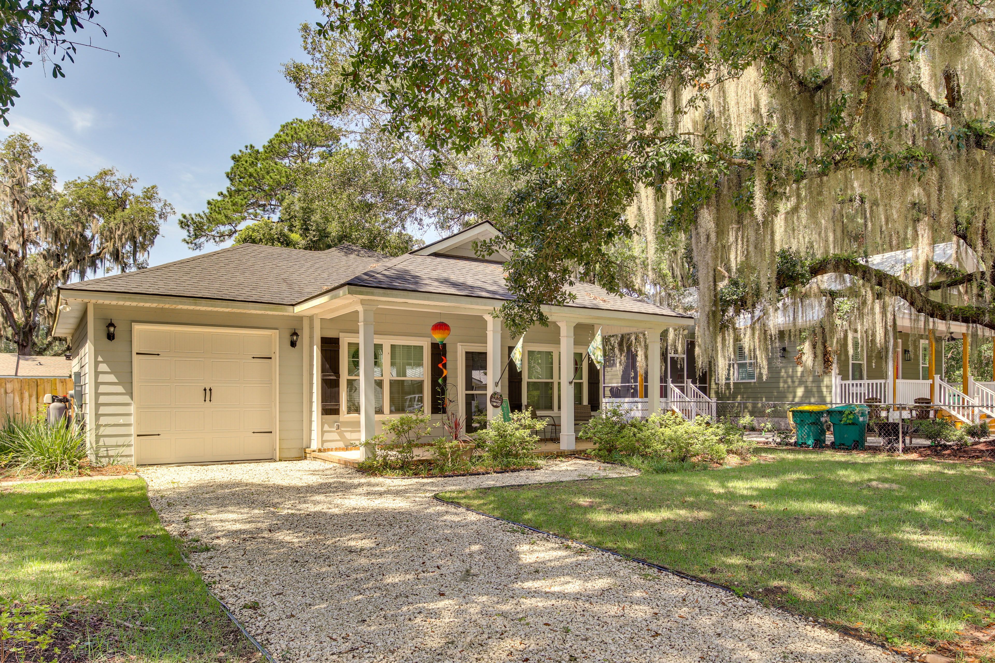Parking | Driveway (2 Vehicles) | Parking Pad (1 Vehicle)