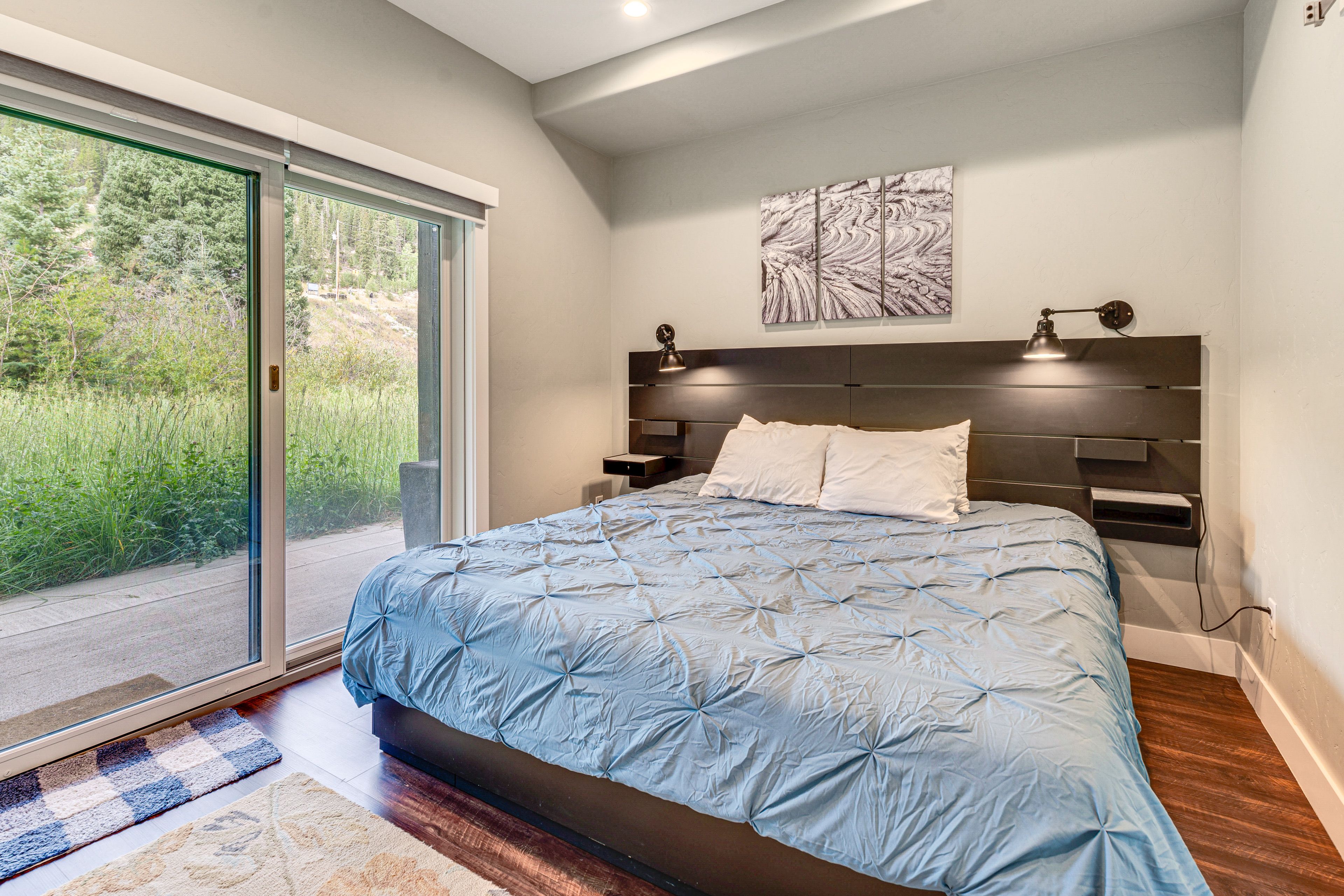Bedroom 1 | 1st Floor | King Bed | Linens Provided