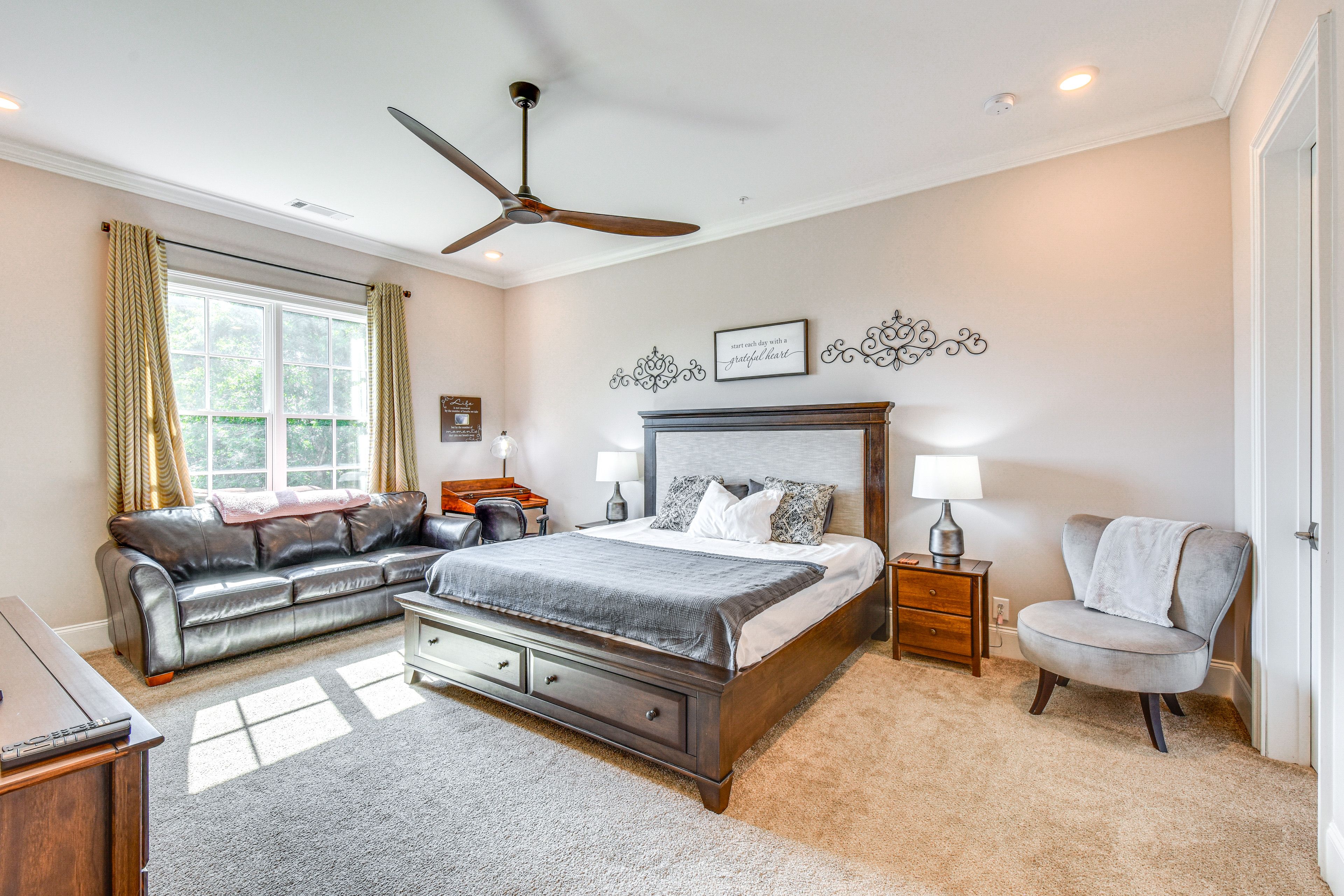 Bedroom Suite 1 | King Bed | Smart TV | Desk