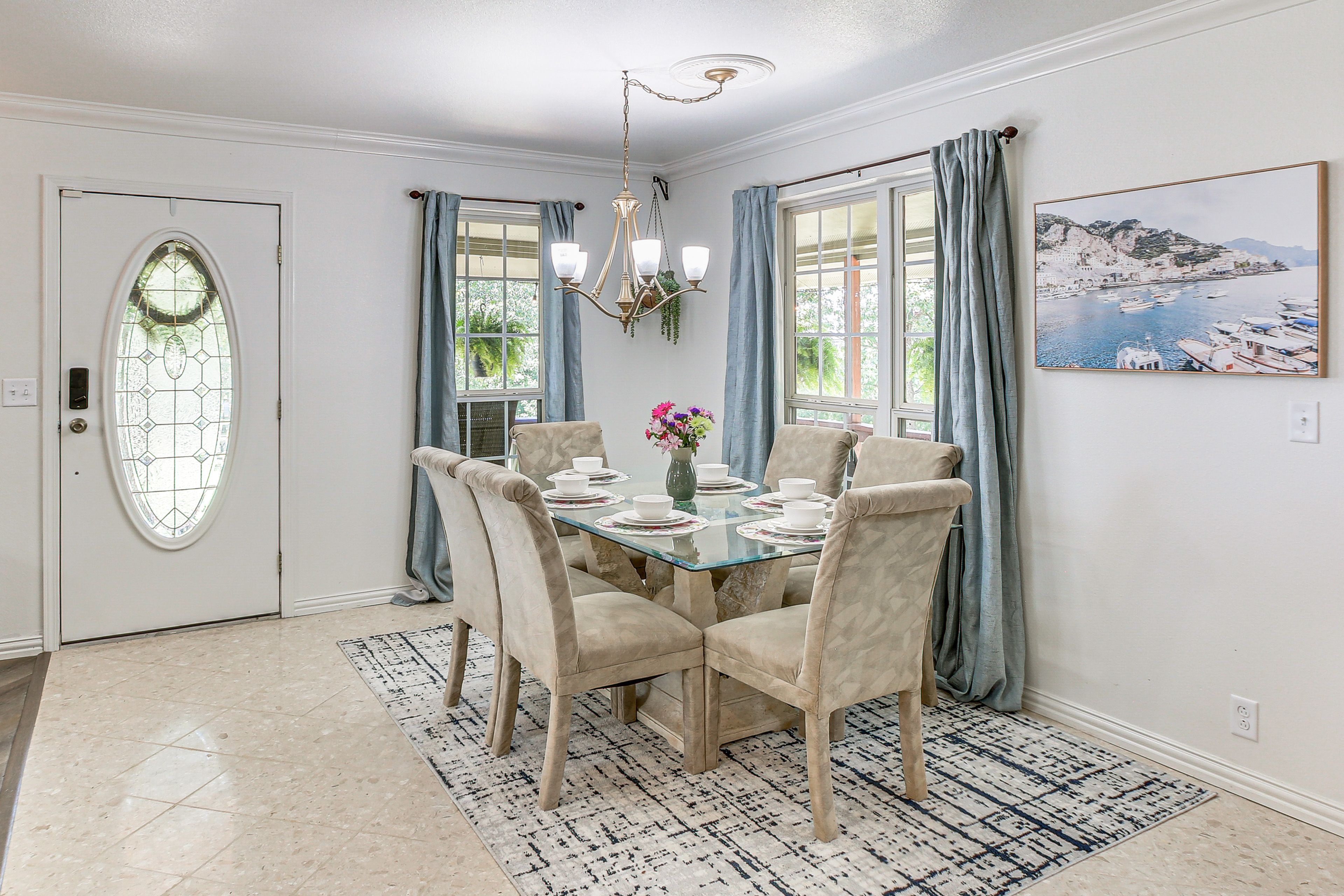 Main Dining Area | Dishware/Flatware Provided | 1st Floor