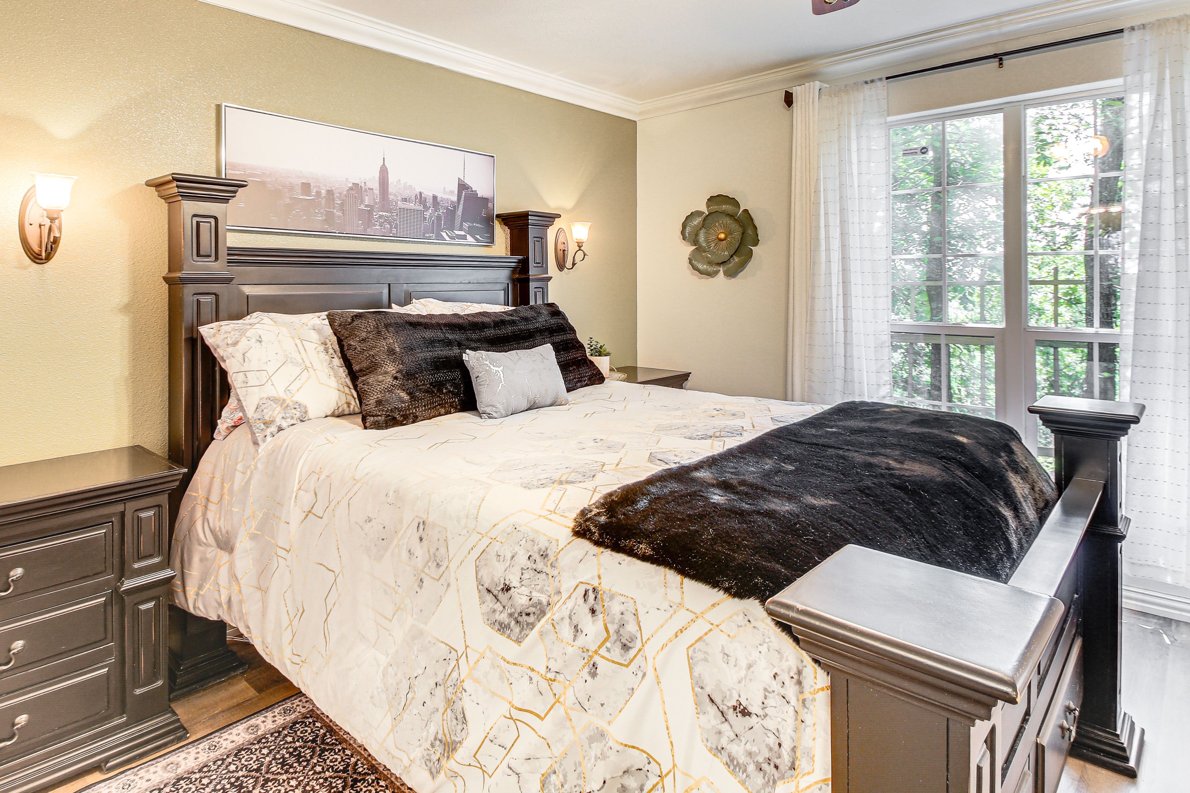 Bedroom 3 | Queen Bed | 1st Floor