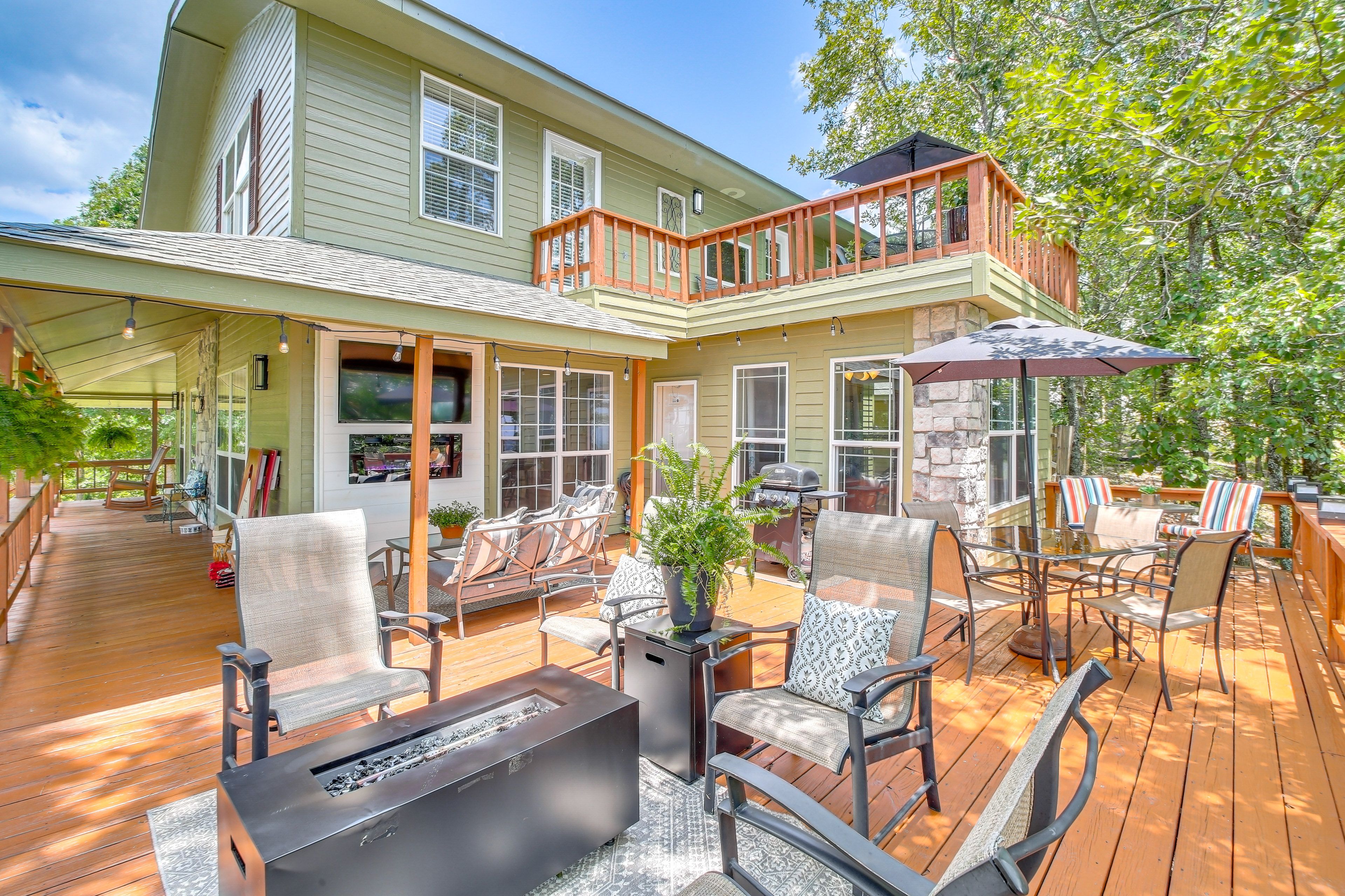 House Exterior | 2 Decks | 2 Fire Pits | 2 Dining Areas | Gas Grill