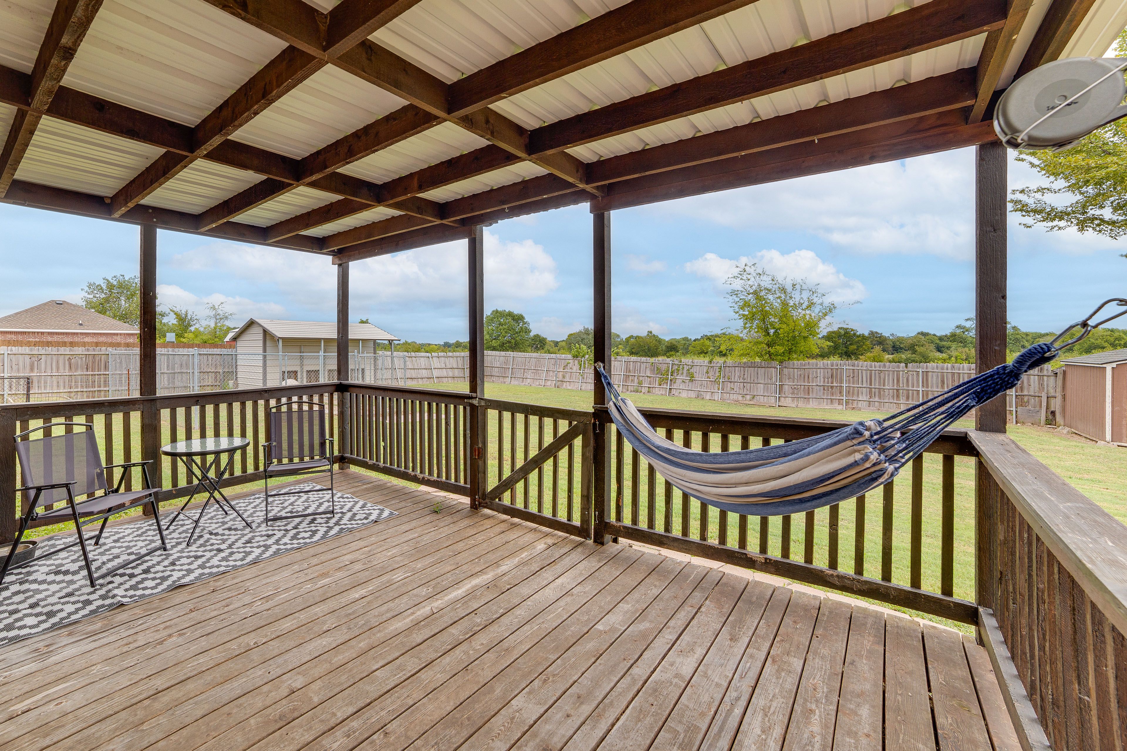 Wills Point Vacation Rental | 4BR | 3BA | 2,300 Sq Ft | 1 Step to Enter