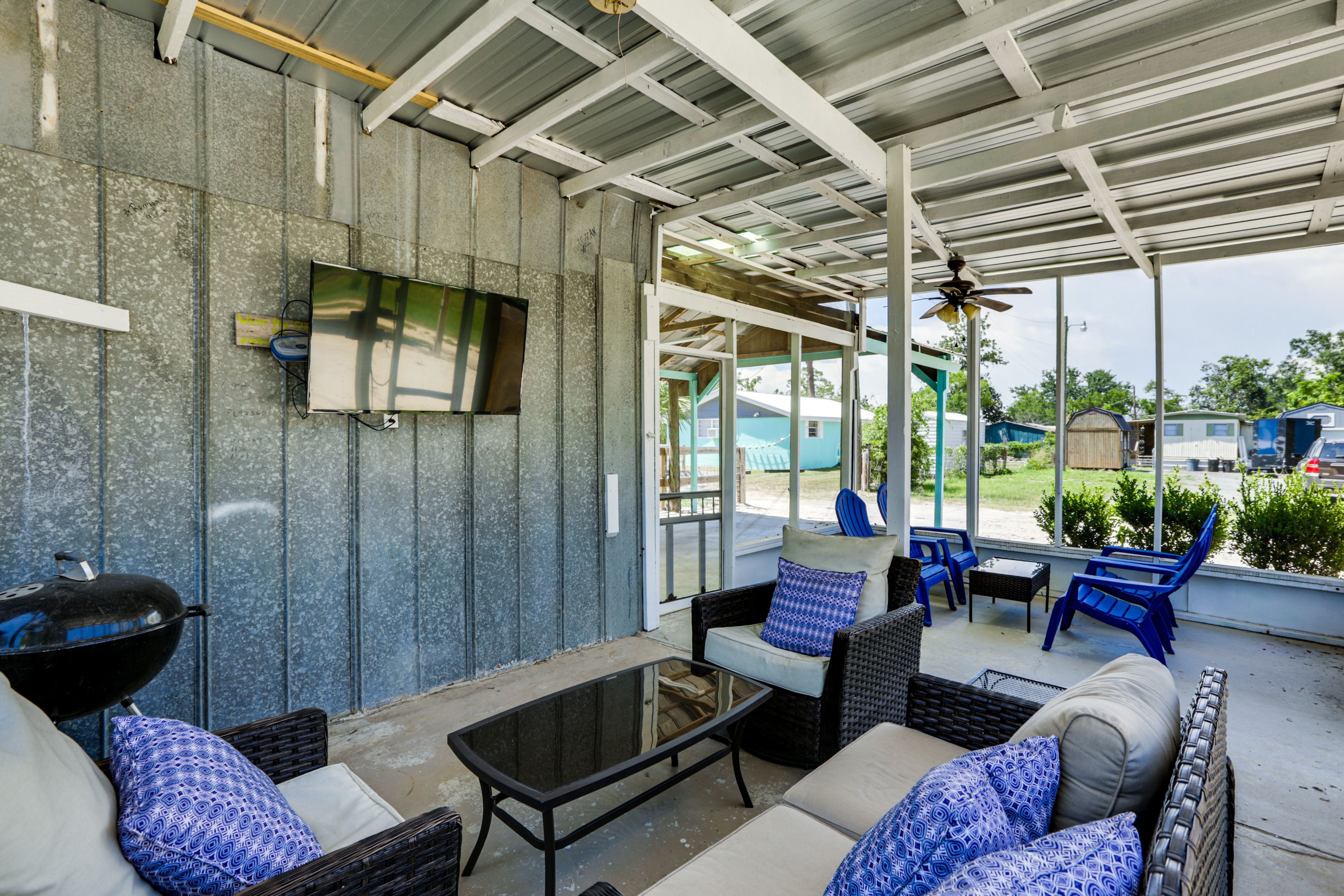 Steinhatchee Vacation Rental | 1BR | 1BA | 1 Step Required | 980 Sq Ft