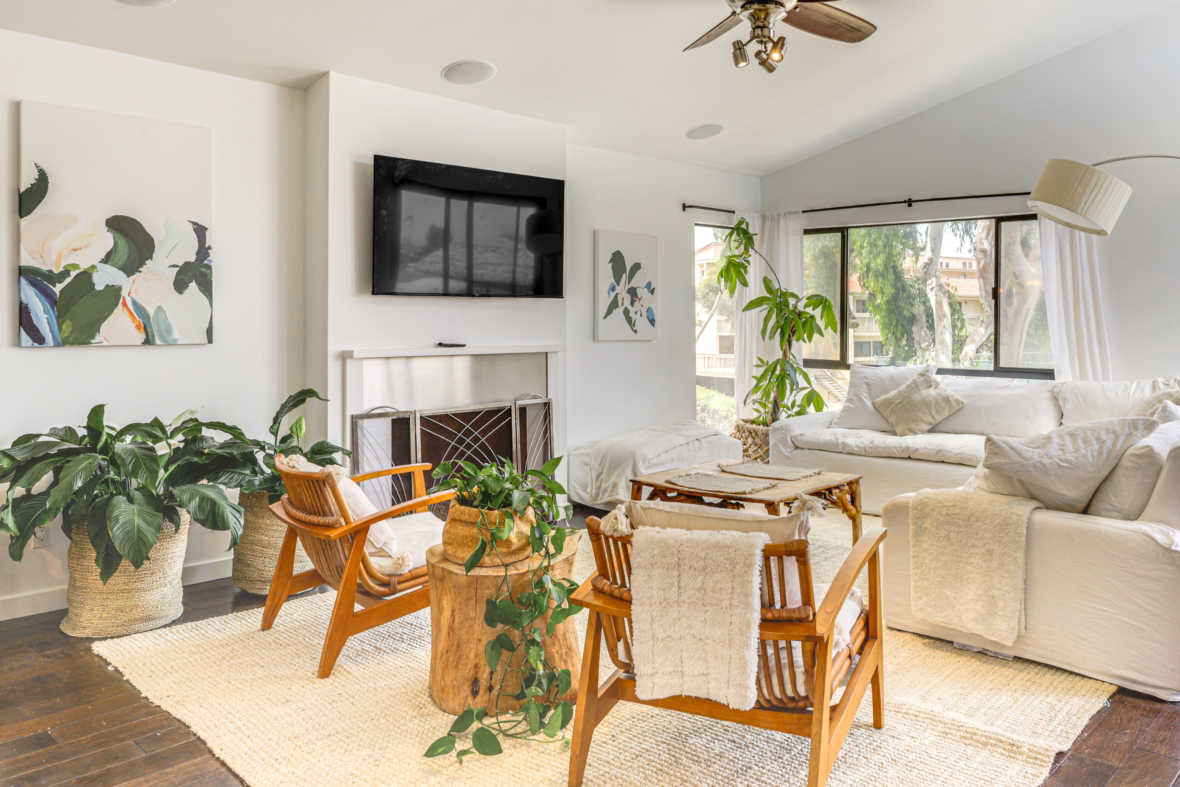 Solana Beach Vacation Rental | 2BR | 2.5BA | 1,608 Sq Ft | Stairs Required