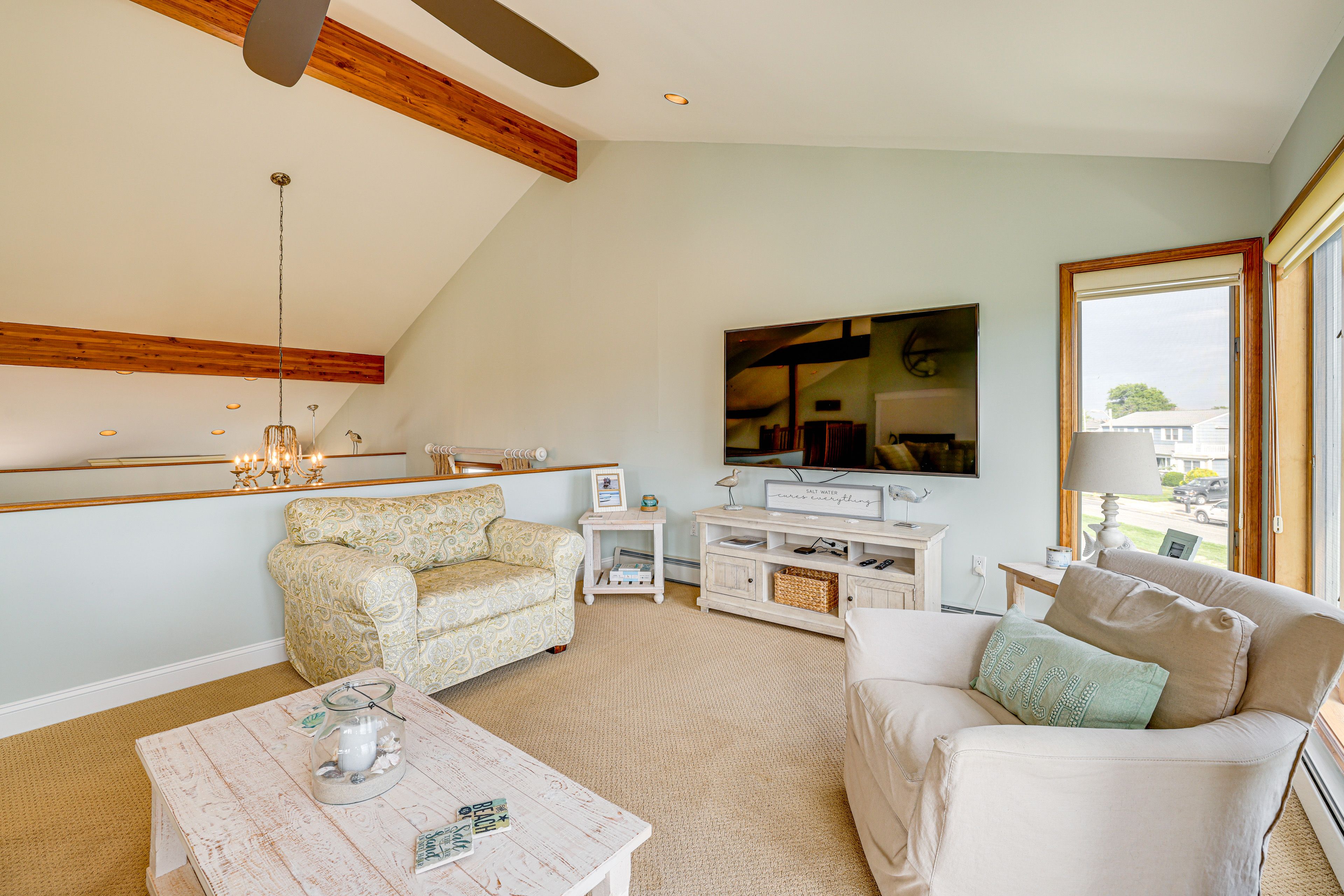 Loft | 2nd Floor | Smart TV