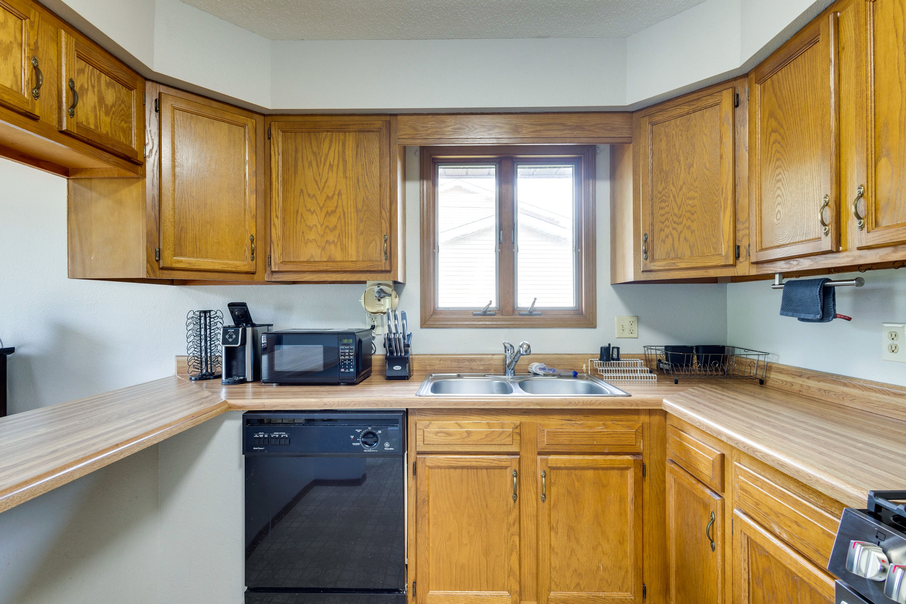 Kitchen | Main Level