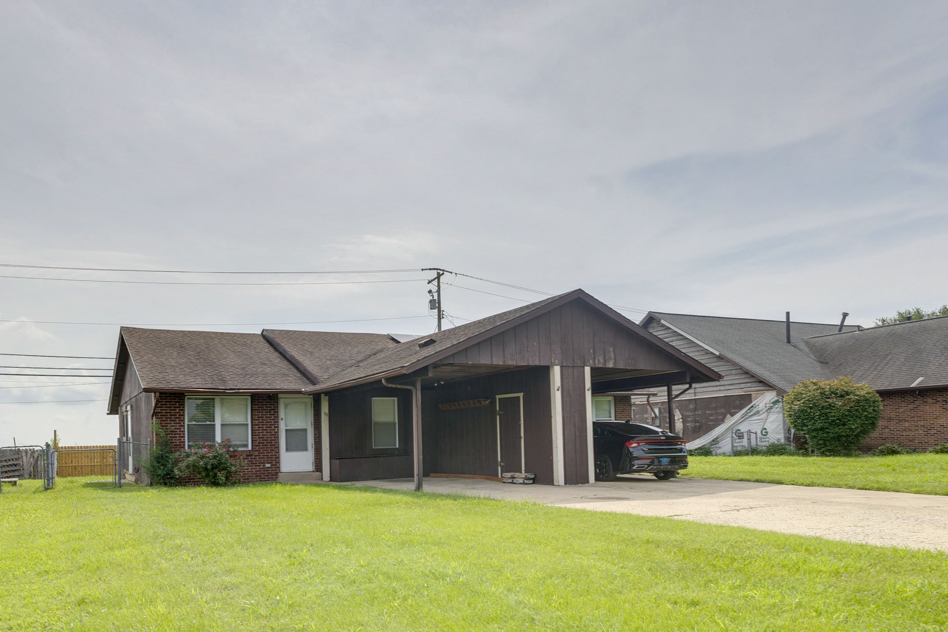 Granite City Vacation Rental | 2BR | 1BA | 900 Sq Ft | 1 Step to Enter