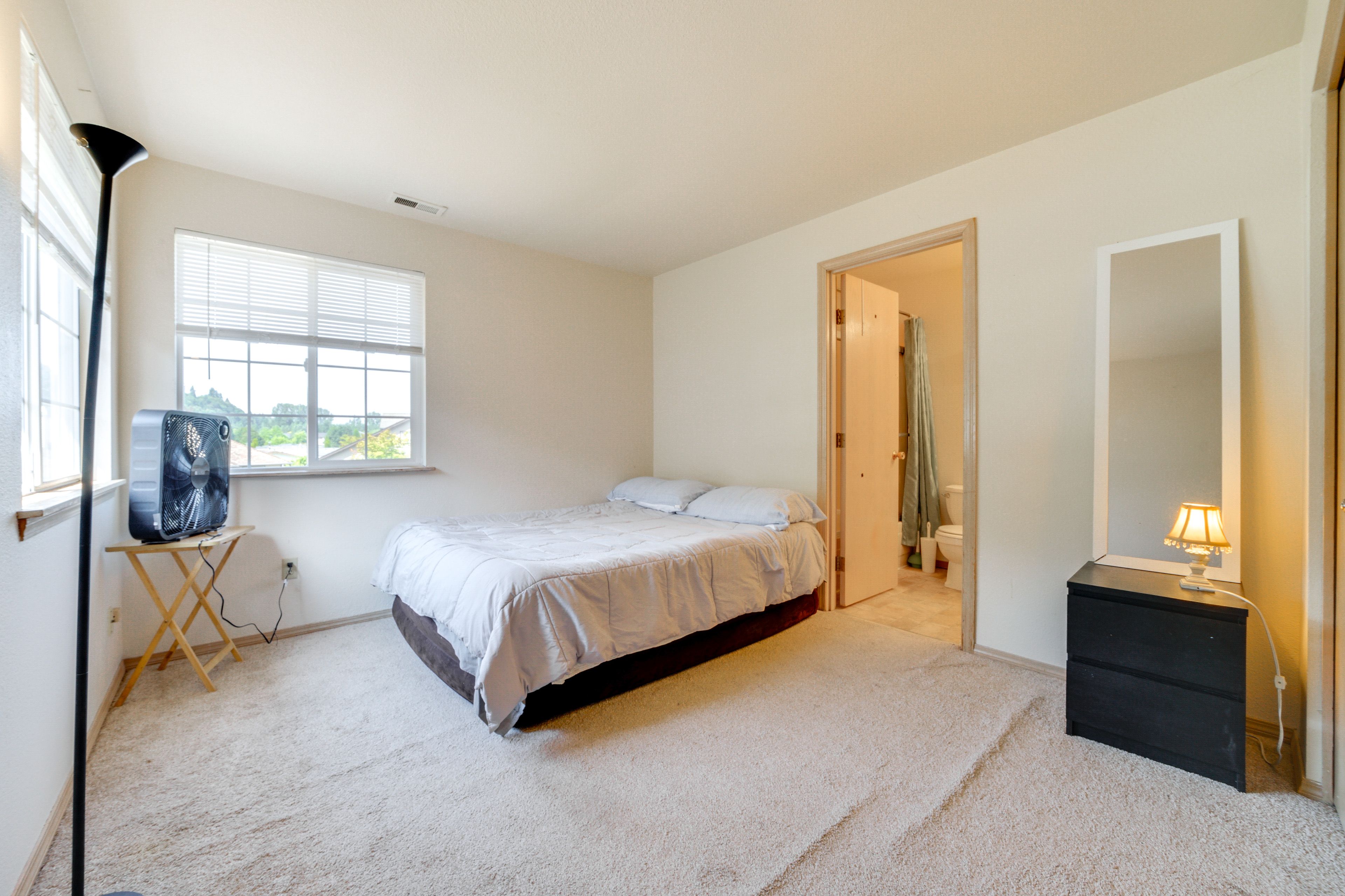 Bedroom 2 | Full Bed | 2nd Floor