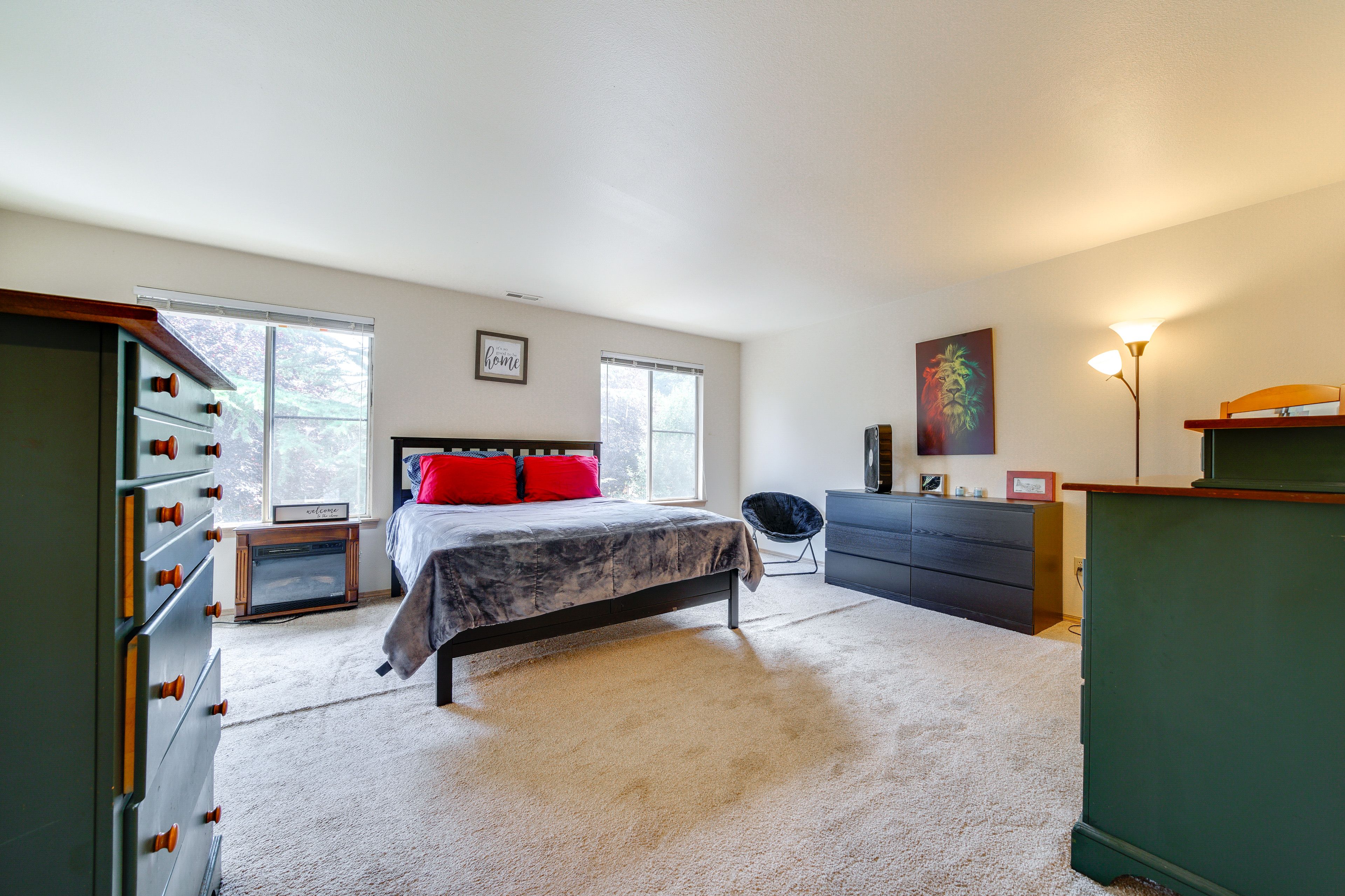 Bedroom Suite 1 | King Bed | 2nd Floor