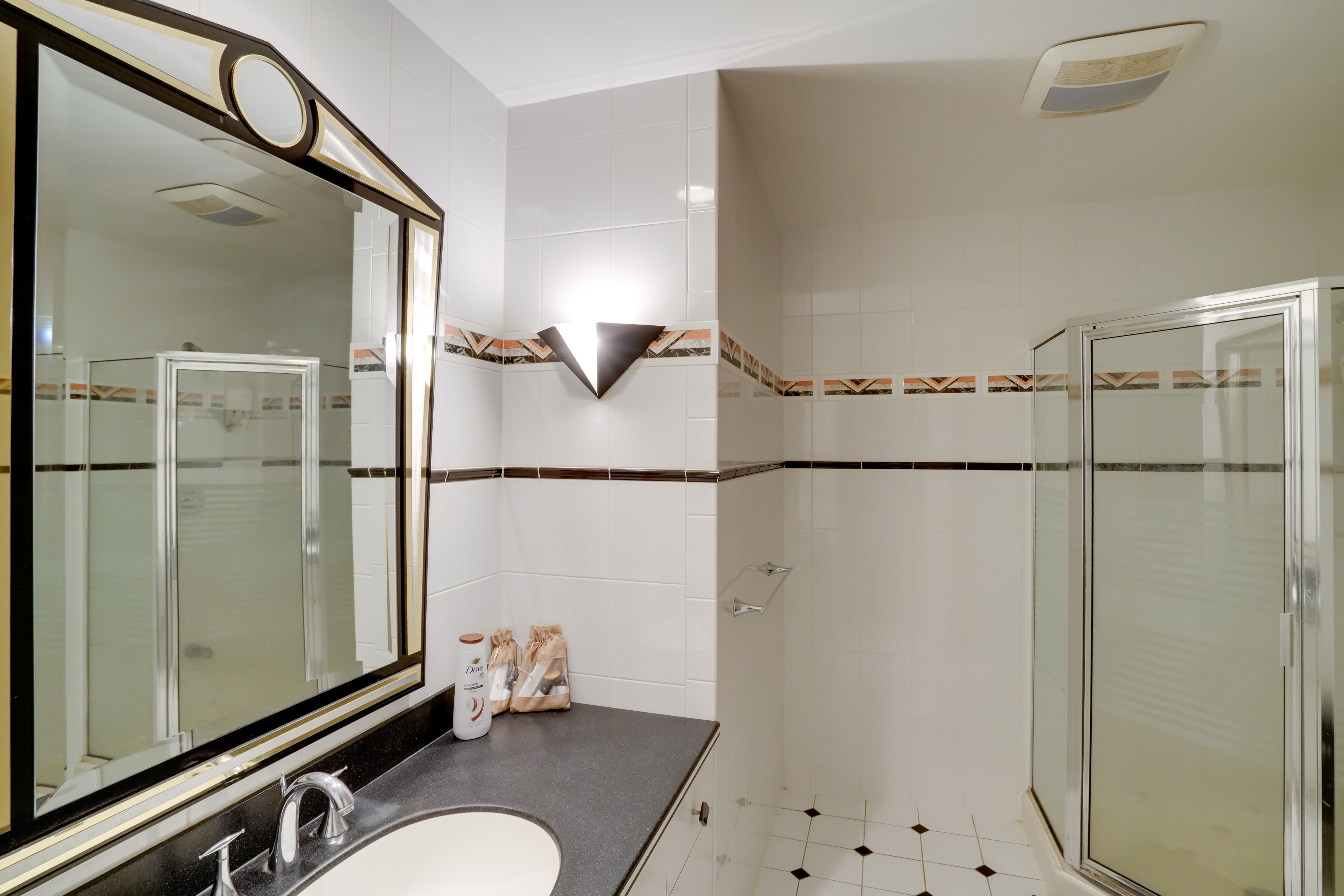 Bathroom | Towels Provided | 1st Floor