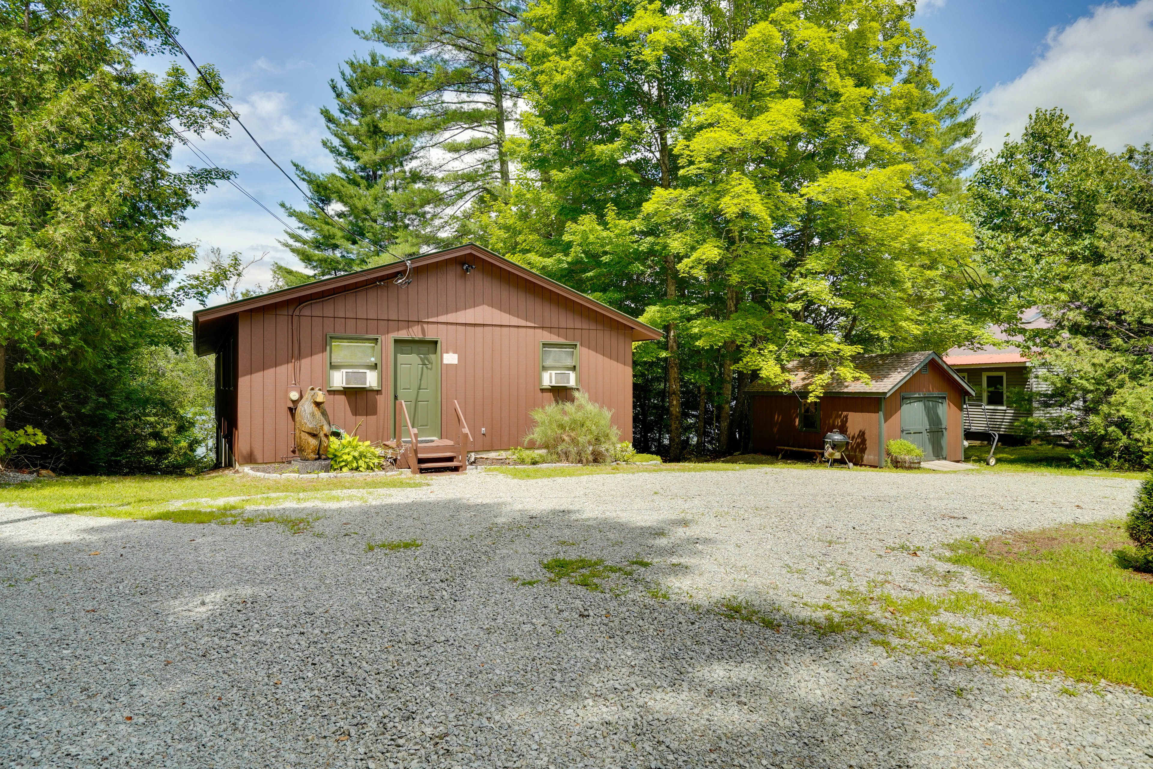 Parking | Driveway (4 Vehicles)