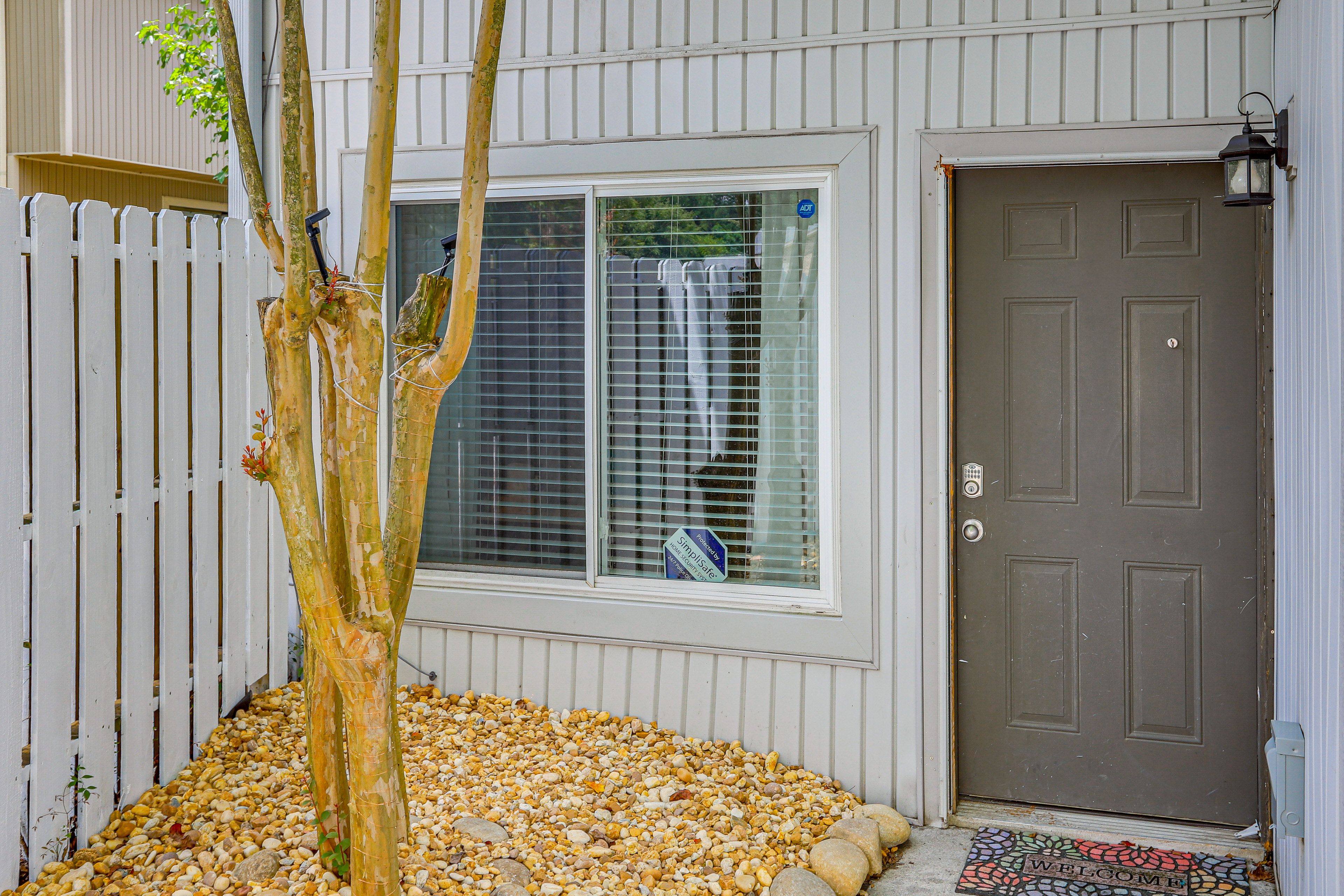 Condo Entrance | 1st-Floor Unit