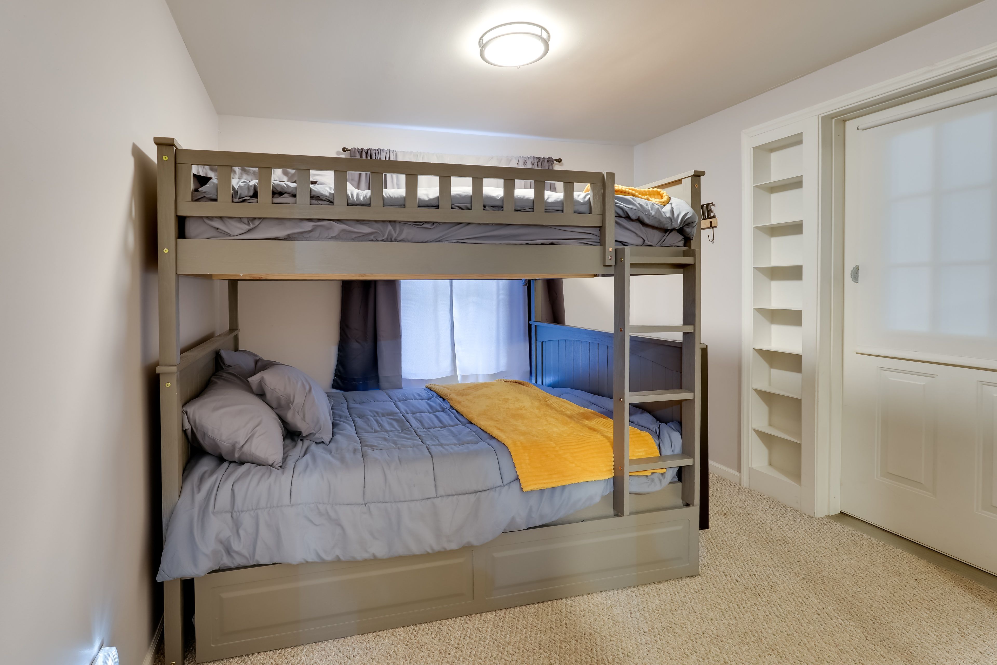 Bedroom 3 | Full Bunk Bed w/ Twin Trundle