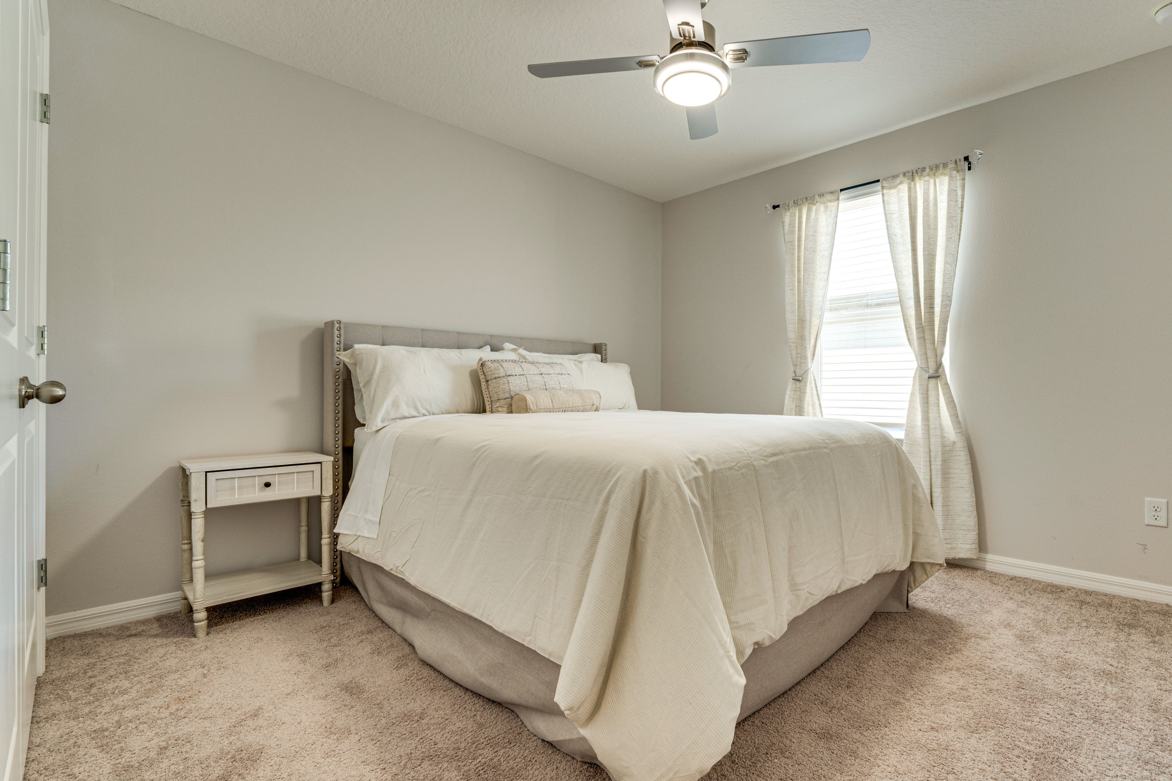 Bedroom 2 | King Bed | 2nd Floor