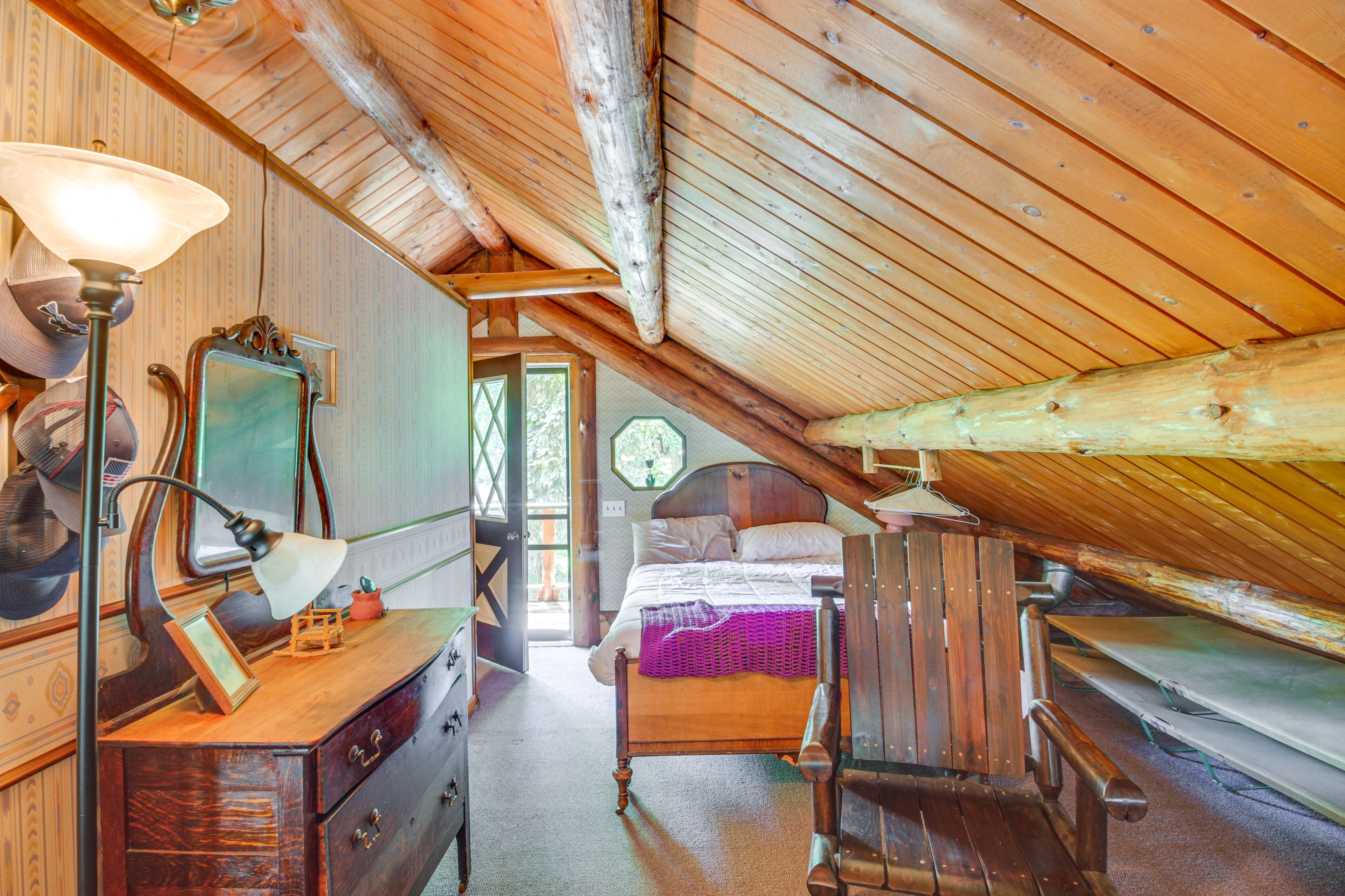 Loft | 2 Full Beds | 2 Twin Beds | Balcony Access