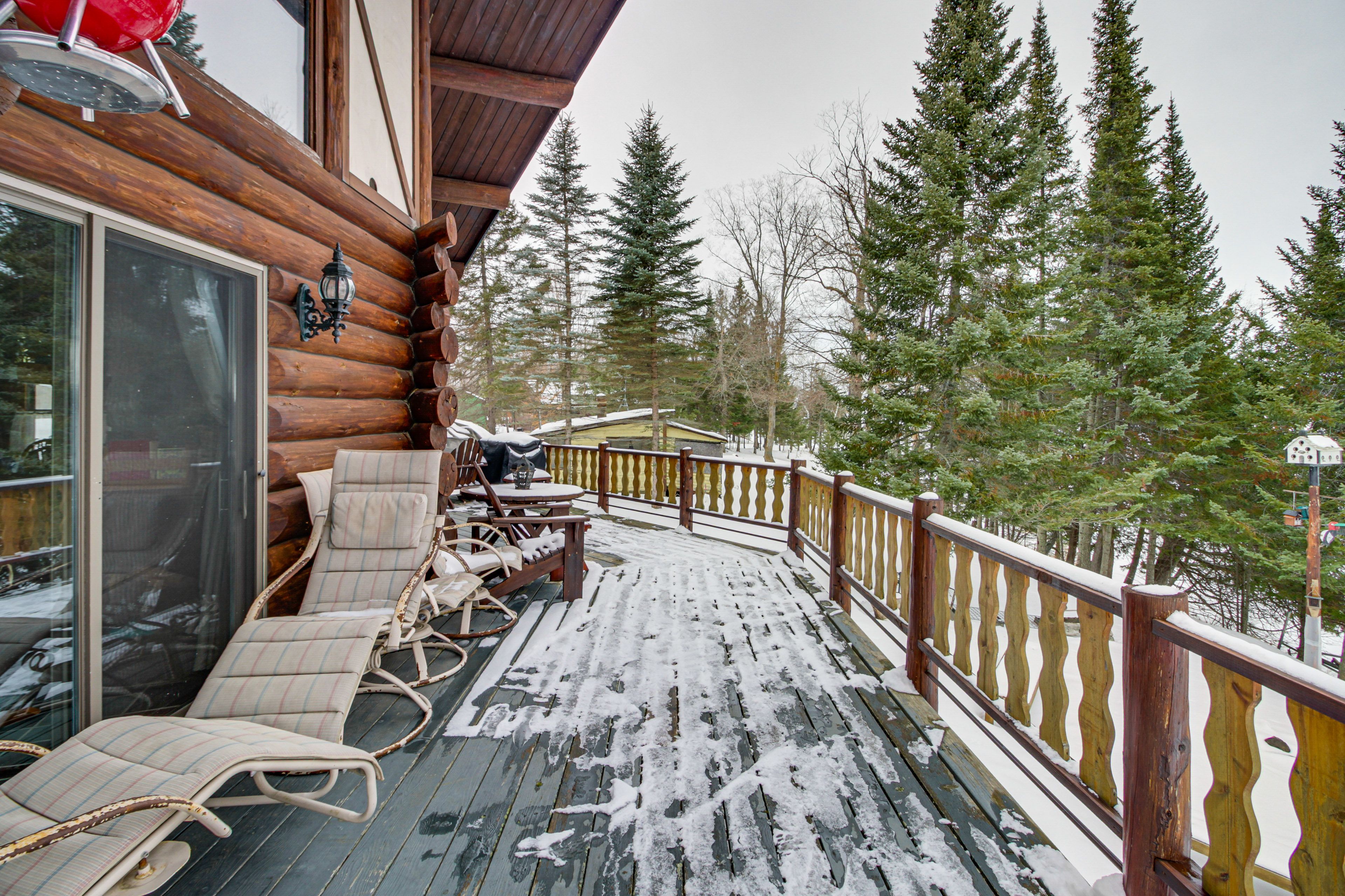 Cabin Exterior | Furnished Deck | Gas & Charcoal Grills | Blackstone Griddle