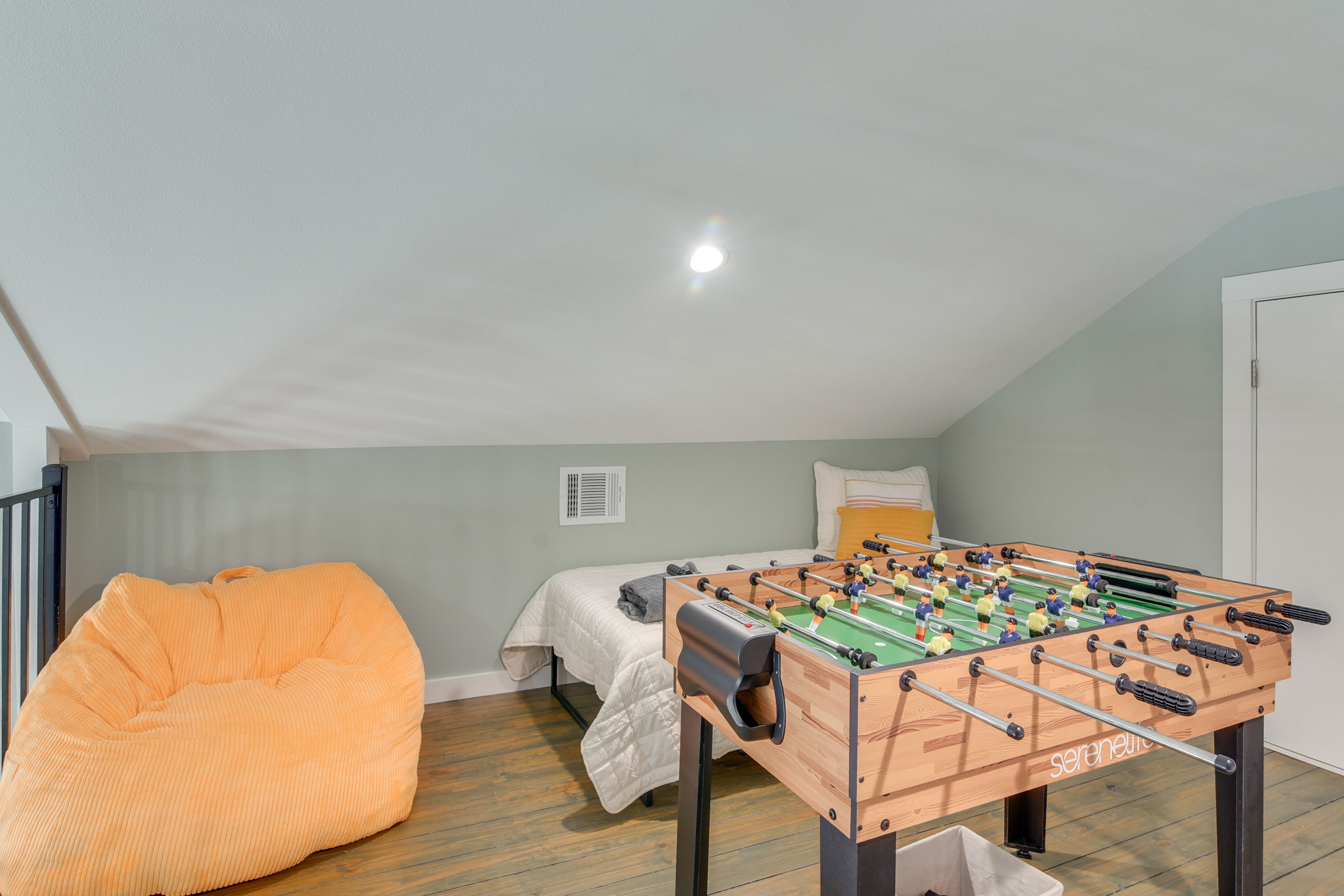 Loft | 2 Full Beds | Foosball Table | Upper Level