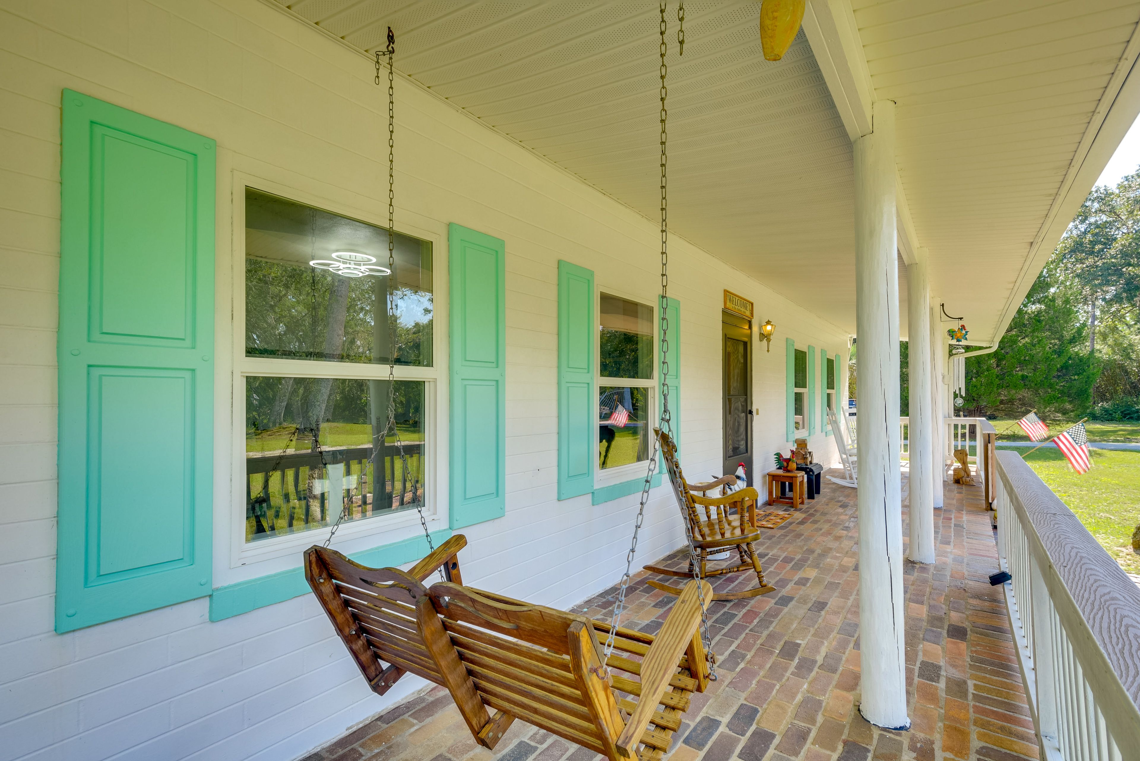 Front Porch | Bench Swing | Rocking Chairs
