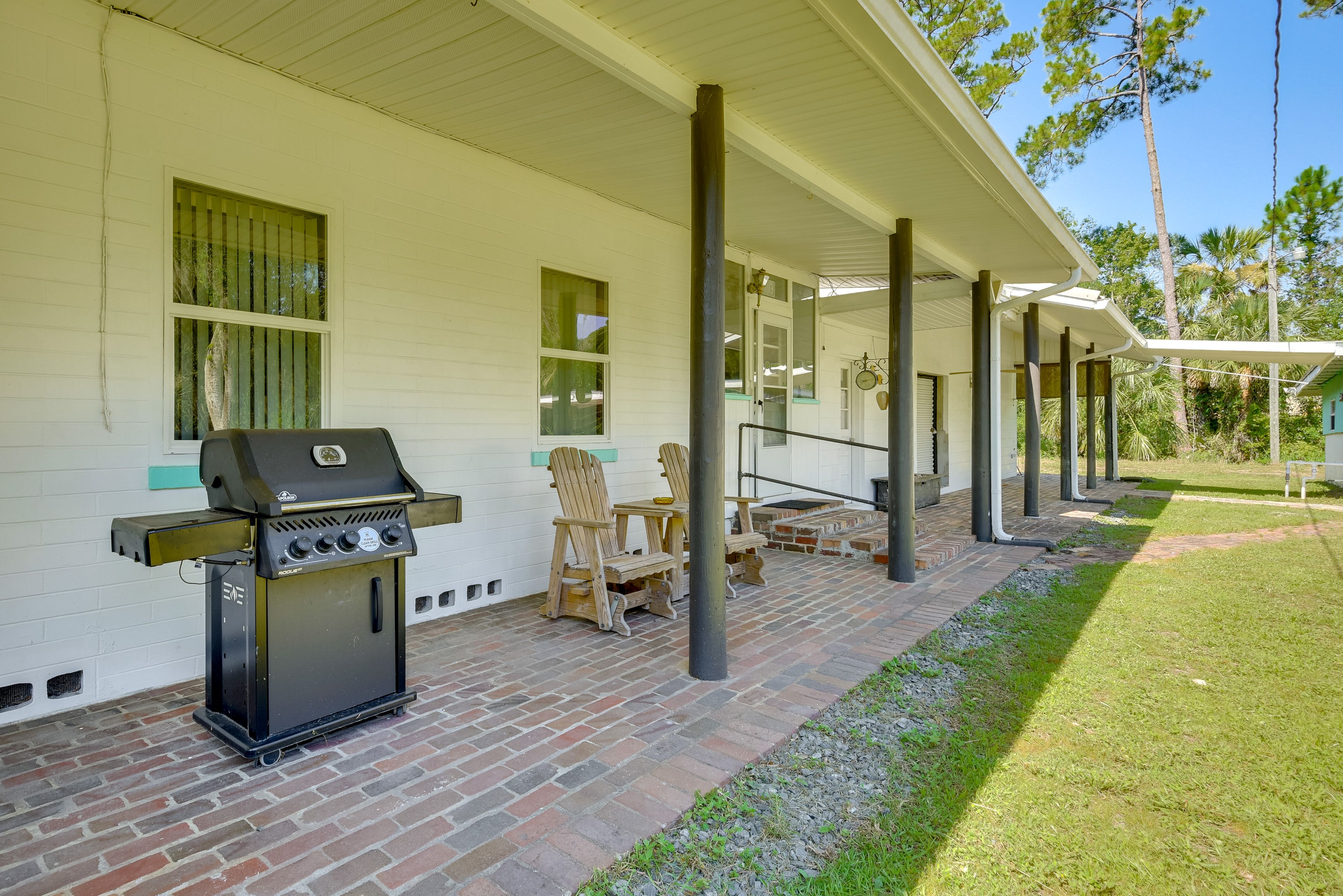 Back Porch | Gas Grill | Fire Pit | Rocking Chairs