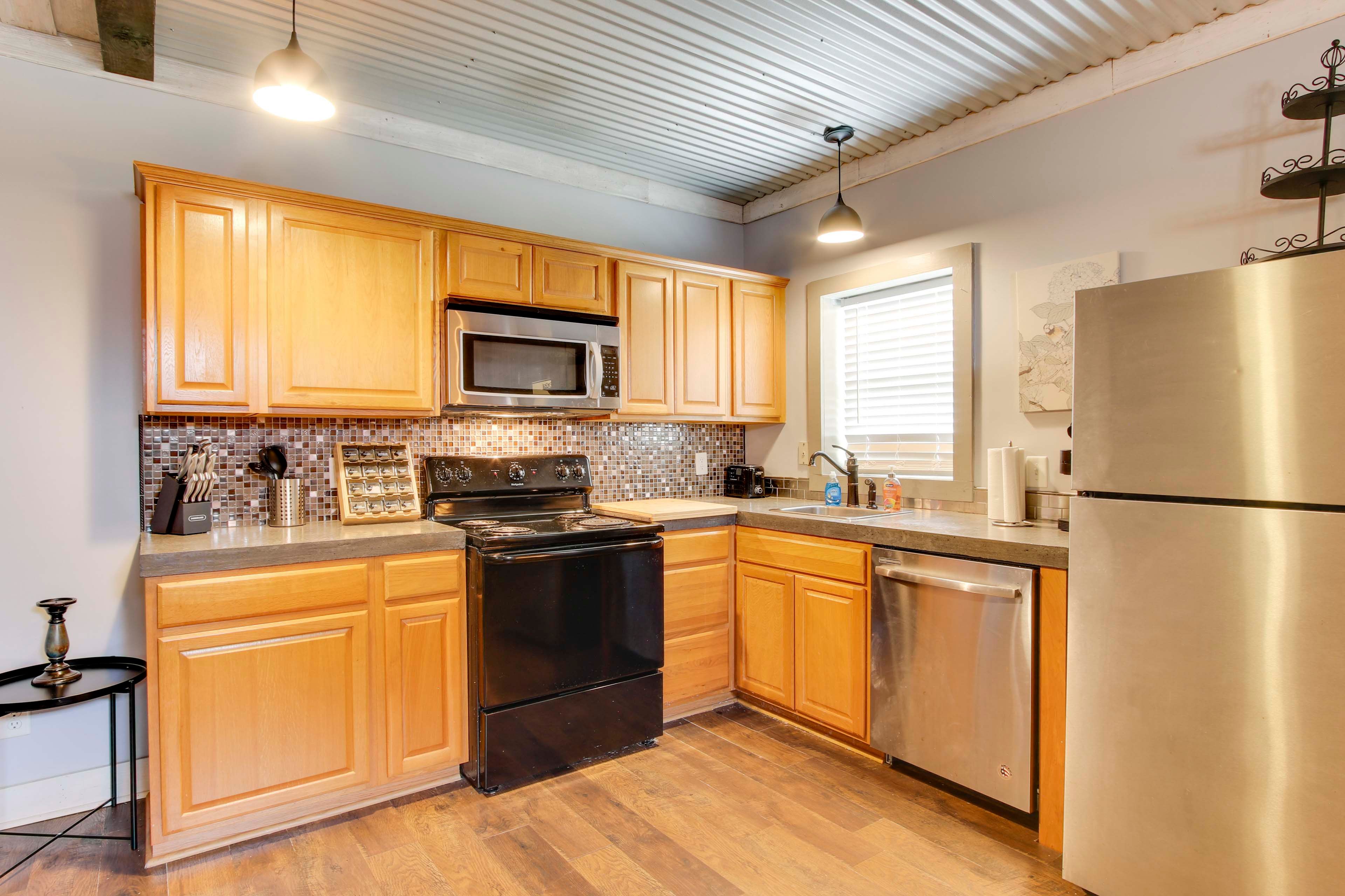 Kitchen | Keurig Coffee Maker | Dishwasher