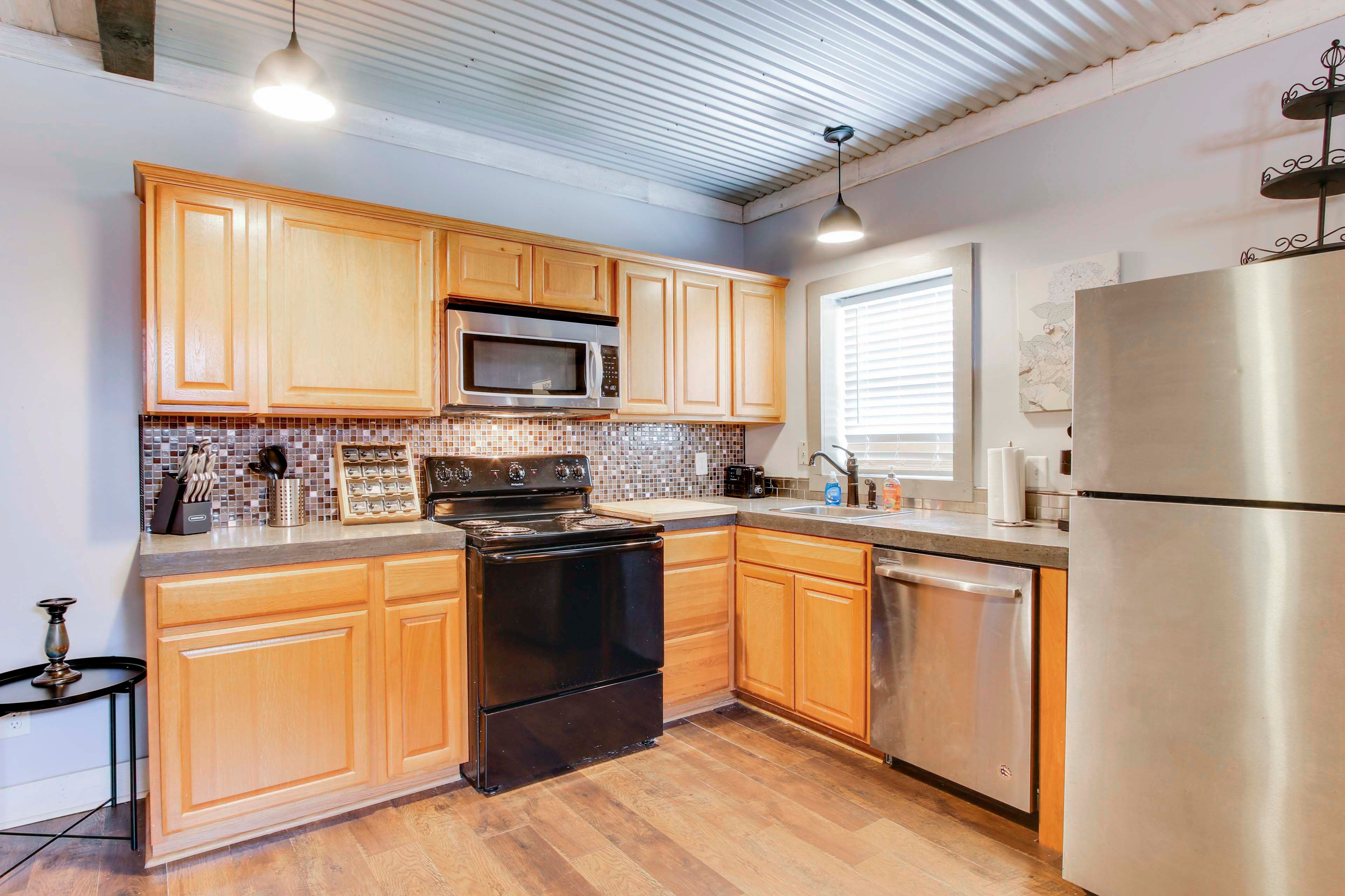 Kitchen | Keurig Coffee Maker | Dishwasher