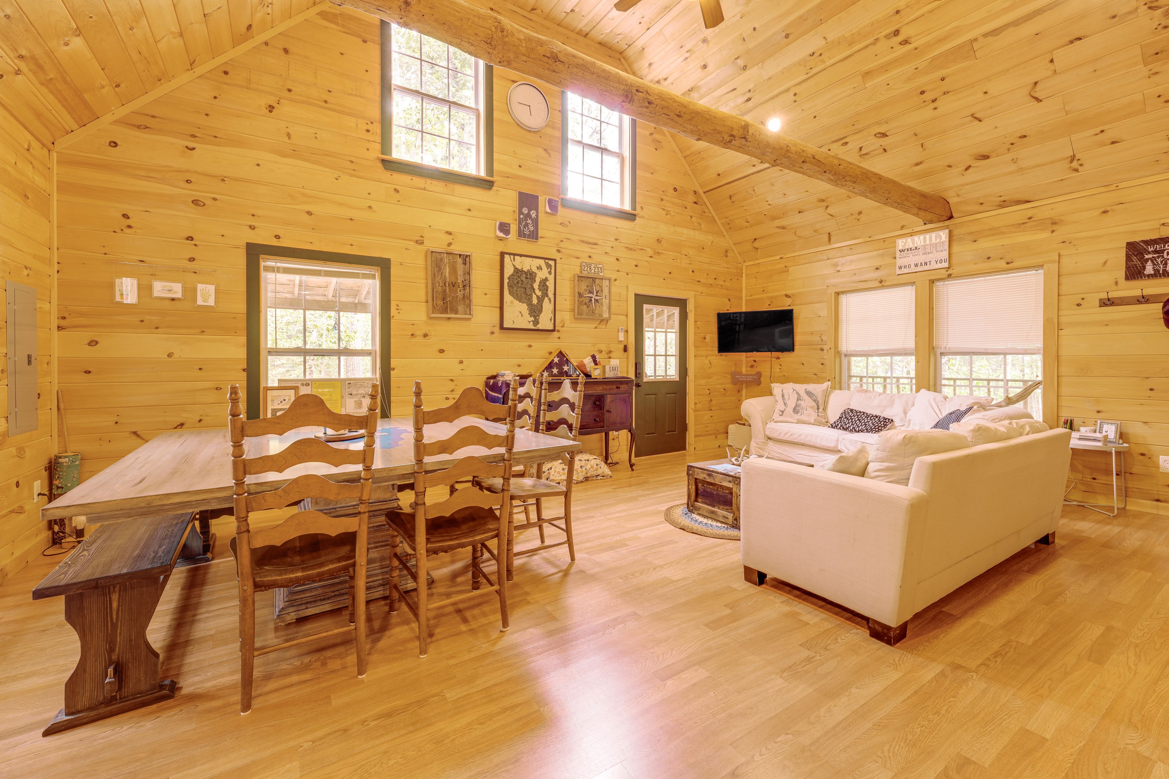 Living Room | Dining Area | Queen Sleeper Sofa | 1st Floor