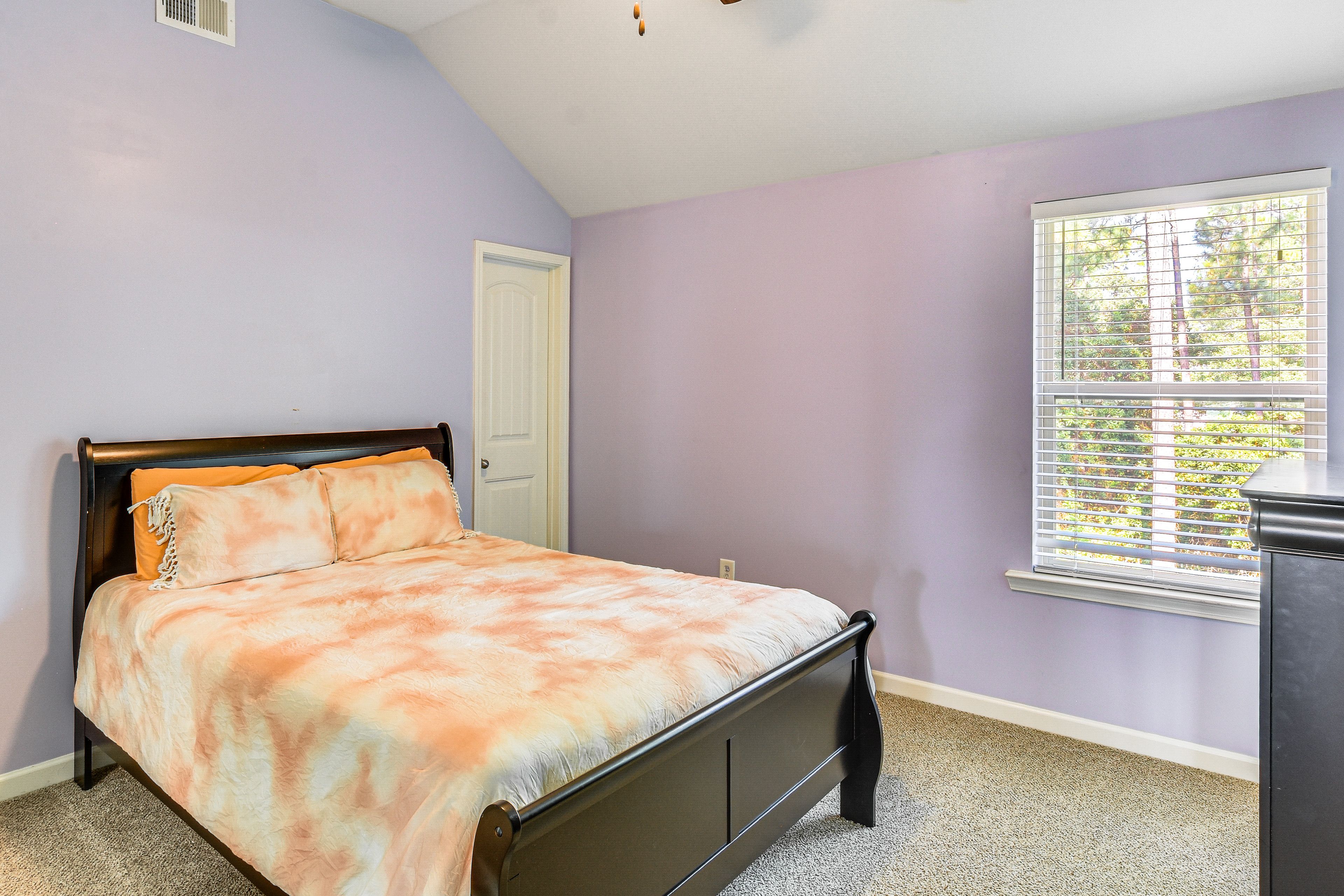 Bedroom 3 | Queen Bed | 2nd Floor