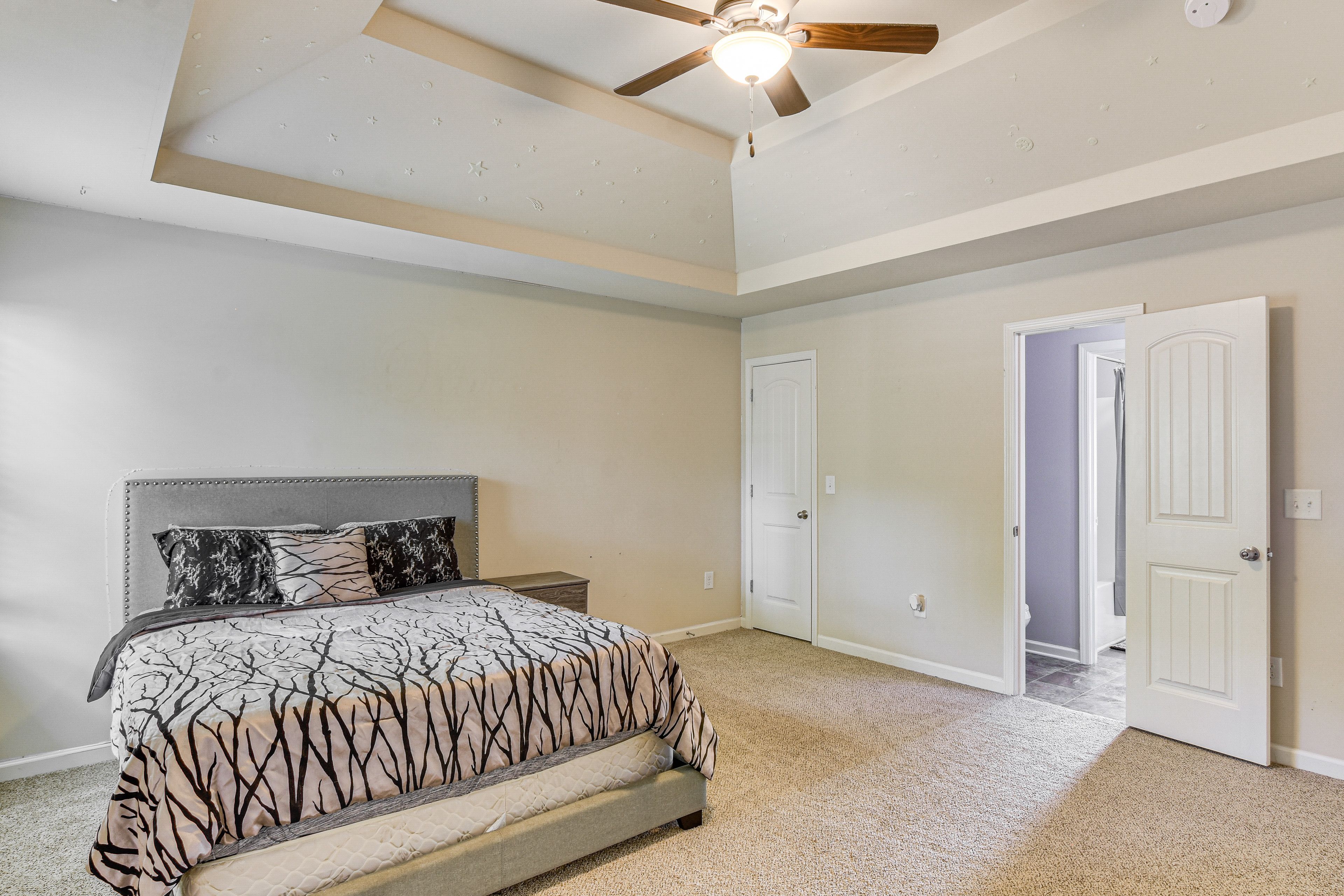 Bedroom 2 | Queen Bed | 2nd Floor