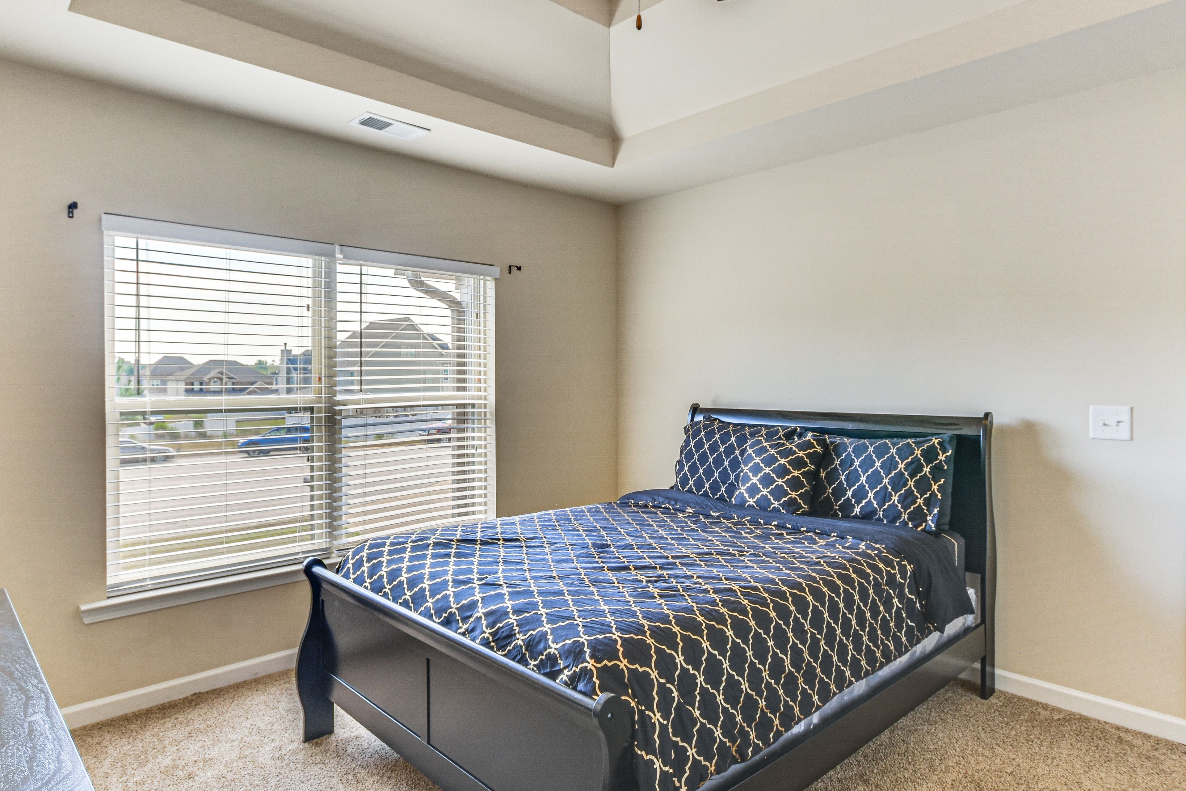 Bedroom 4 | Queen Bed | 2nd Floor