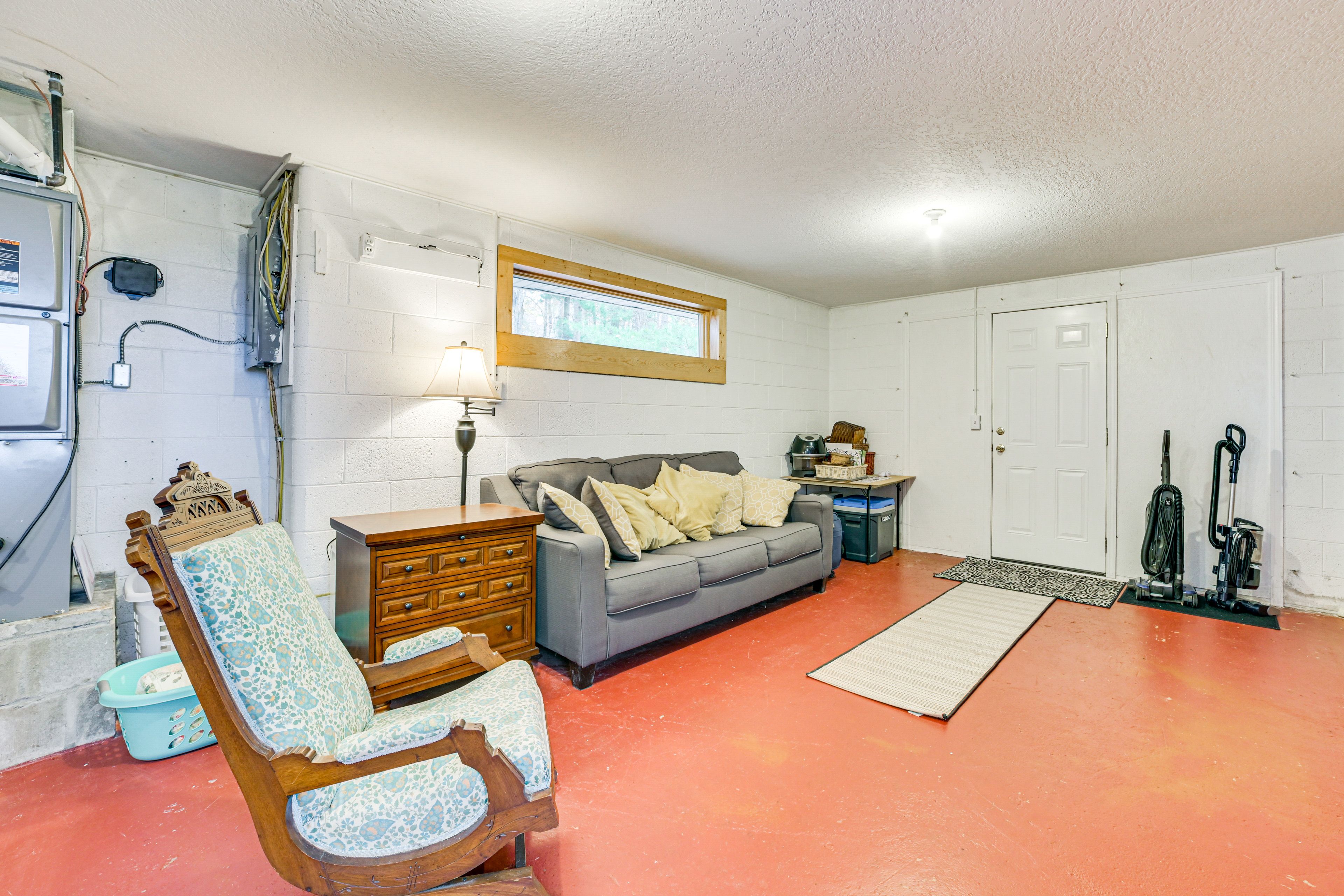 Back Living Area | Laundry