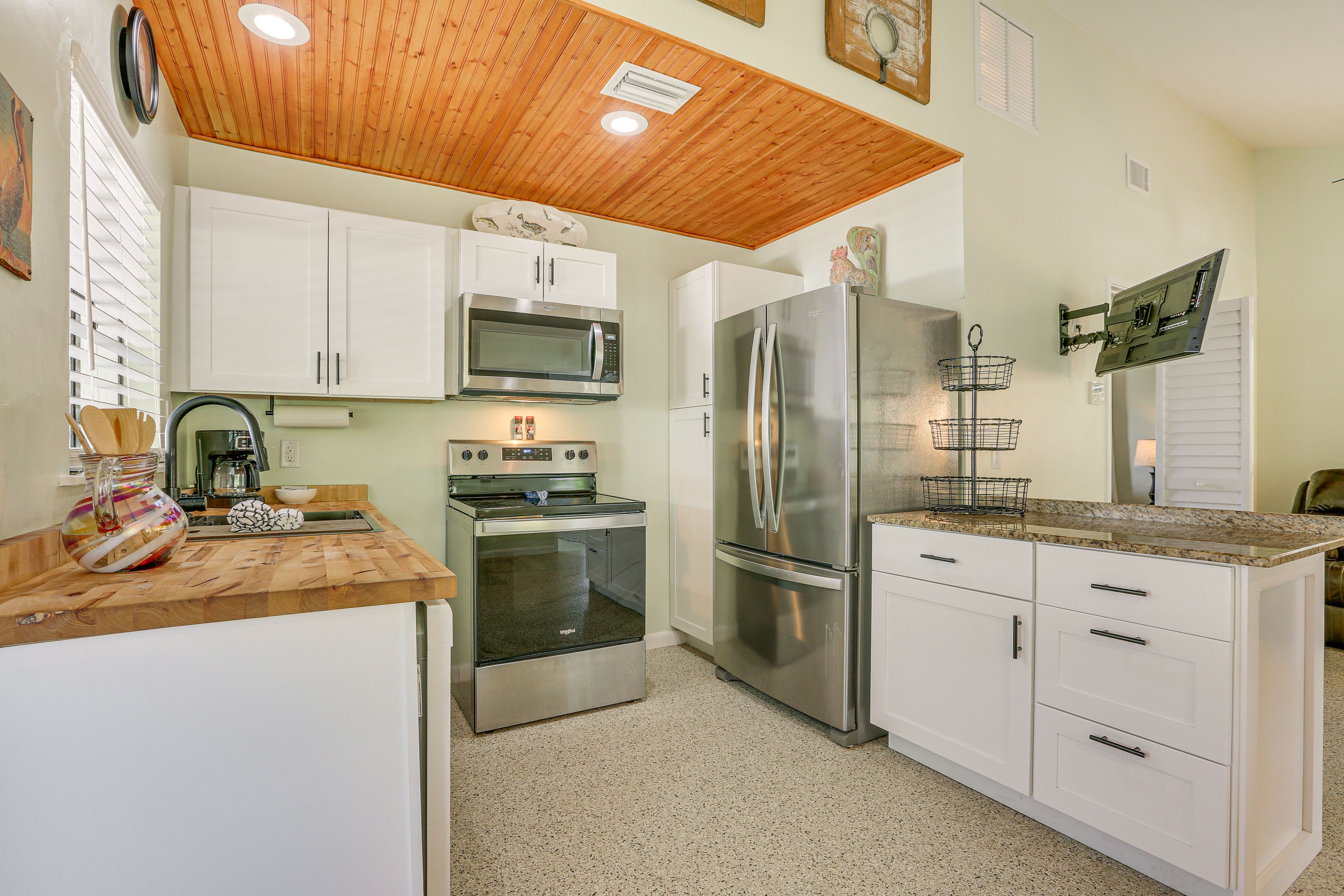 Kitchen | Cooking Basics | Drip Coffee Maker | Microwave | Toaster | Spices
