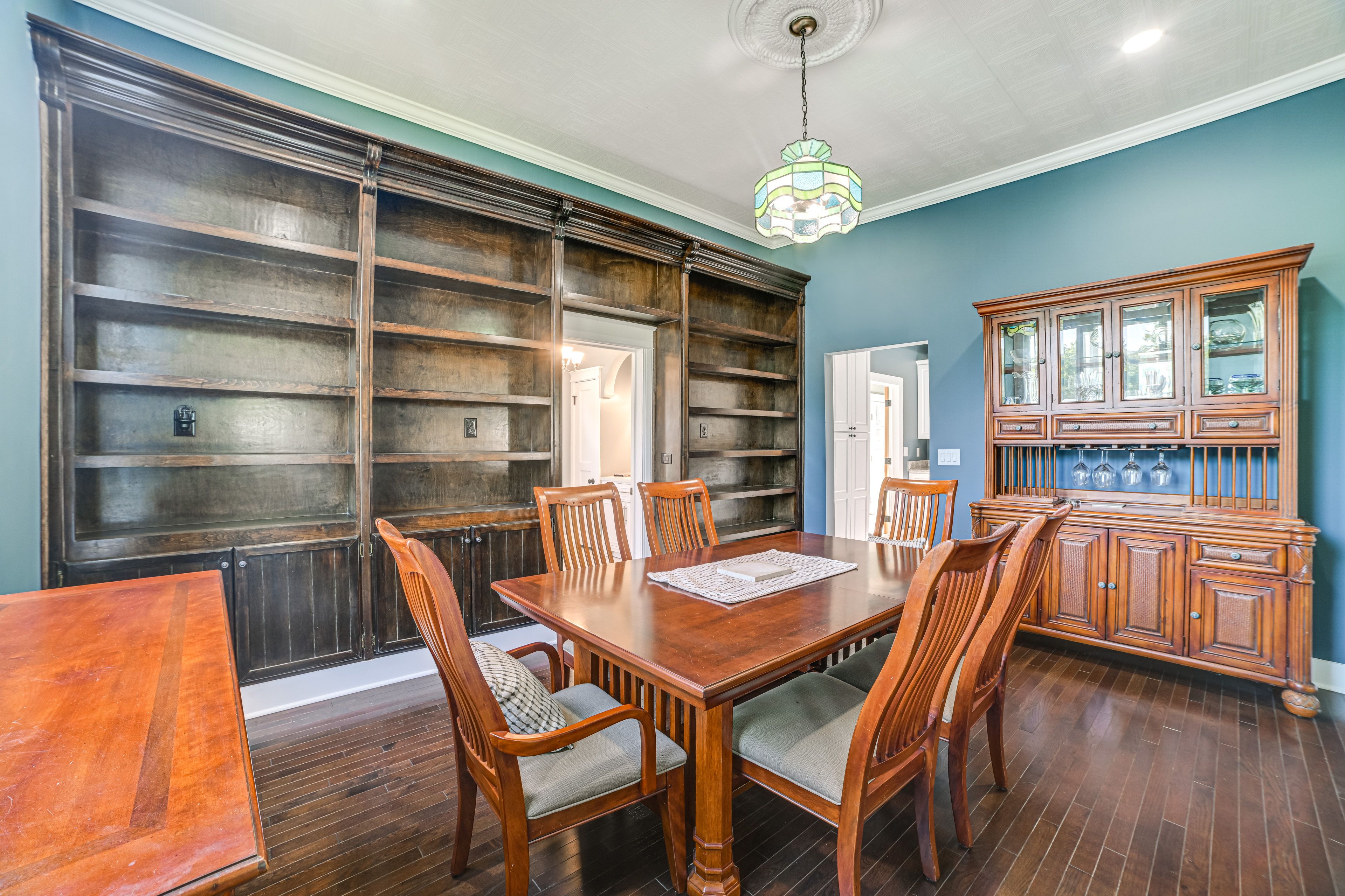 Formal Dining Room | 1st Floor