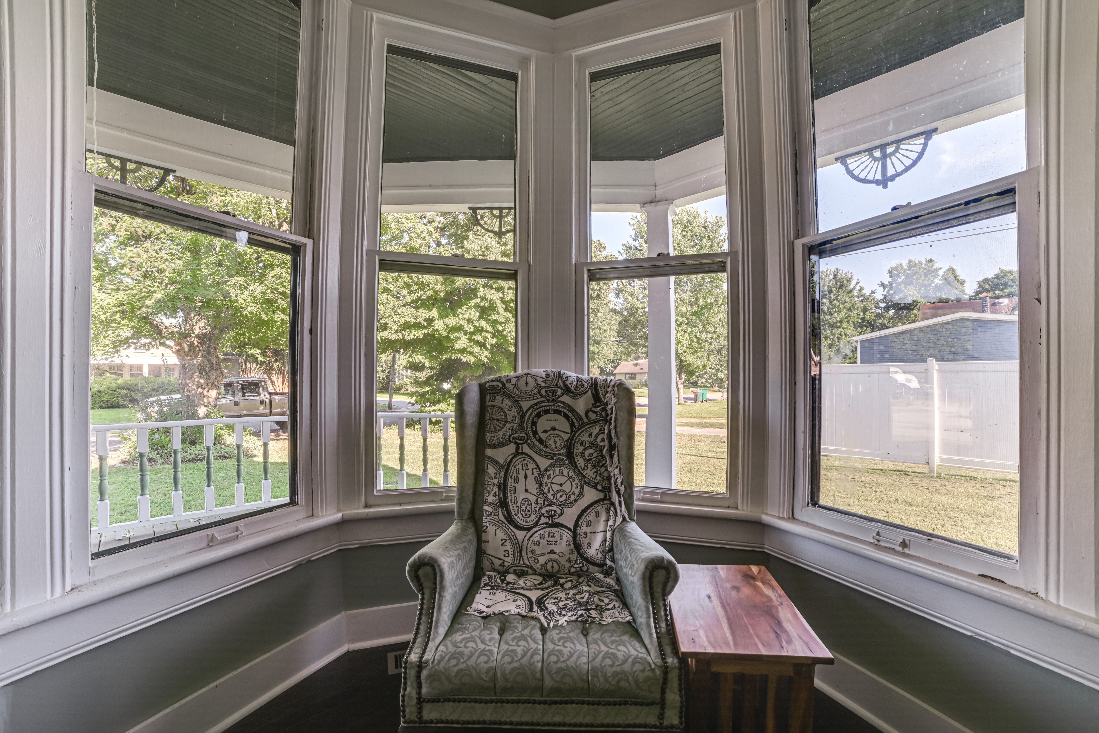 Sitting Area | 1st Floor
