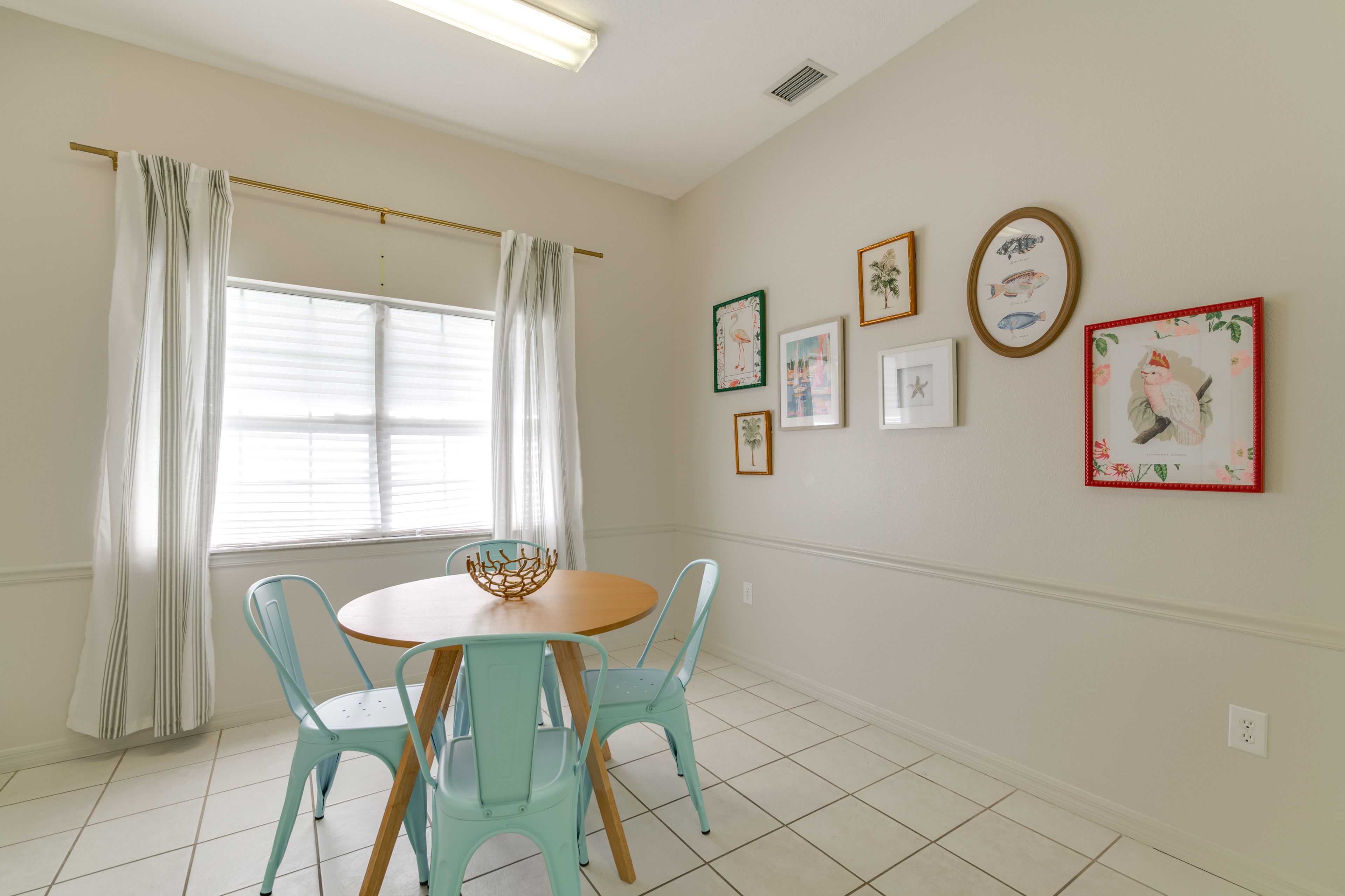 Dining Area | Dishware & Flatware