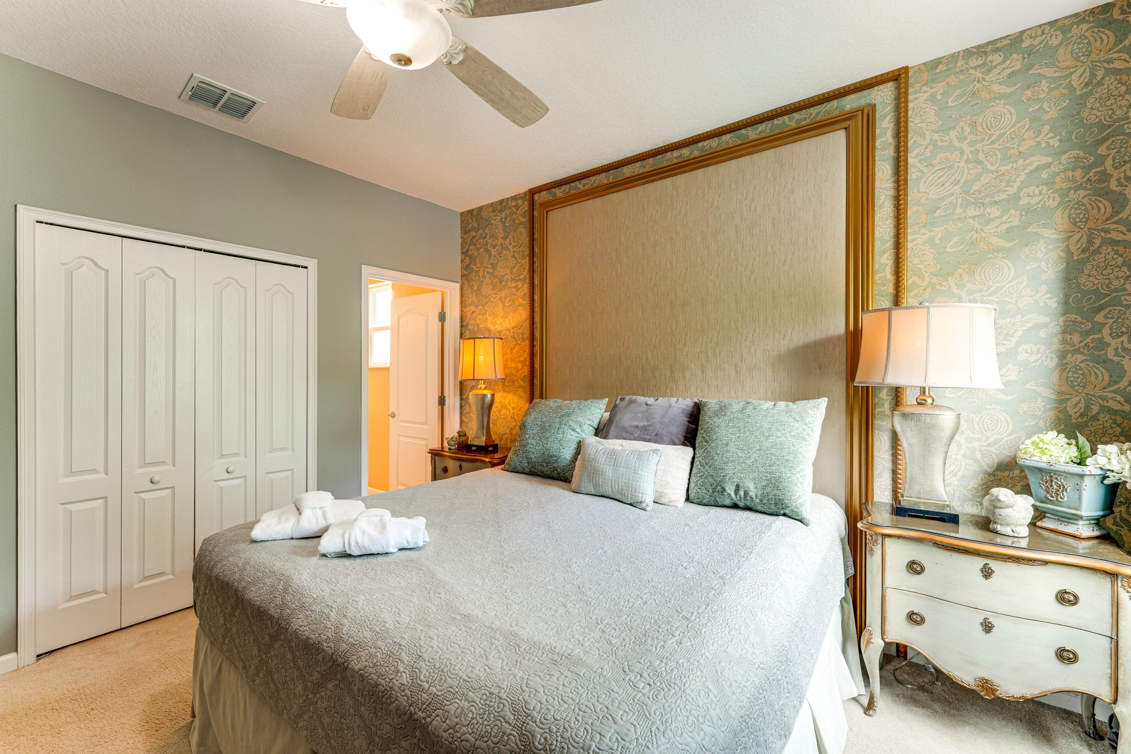 Bedroom 6 | King Bed | 2nd Floor