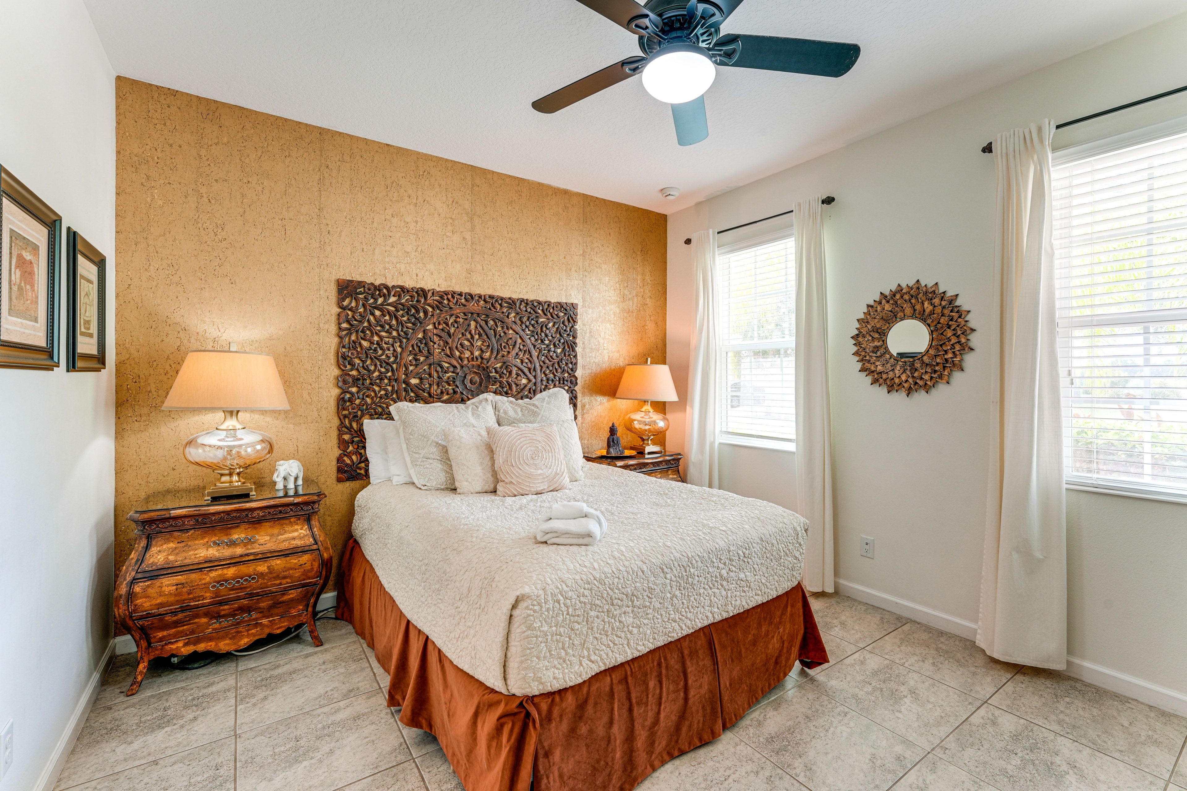 Bedroom 7 | Queen Bed | 1st Floor