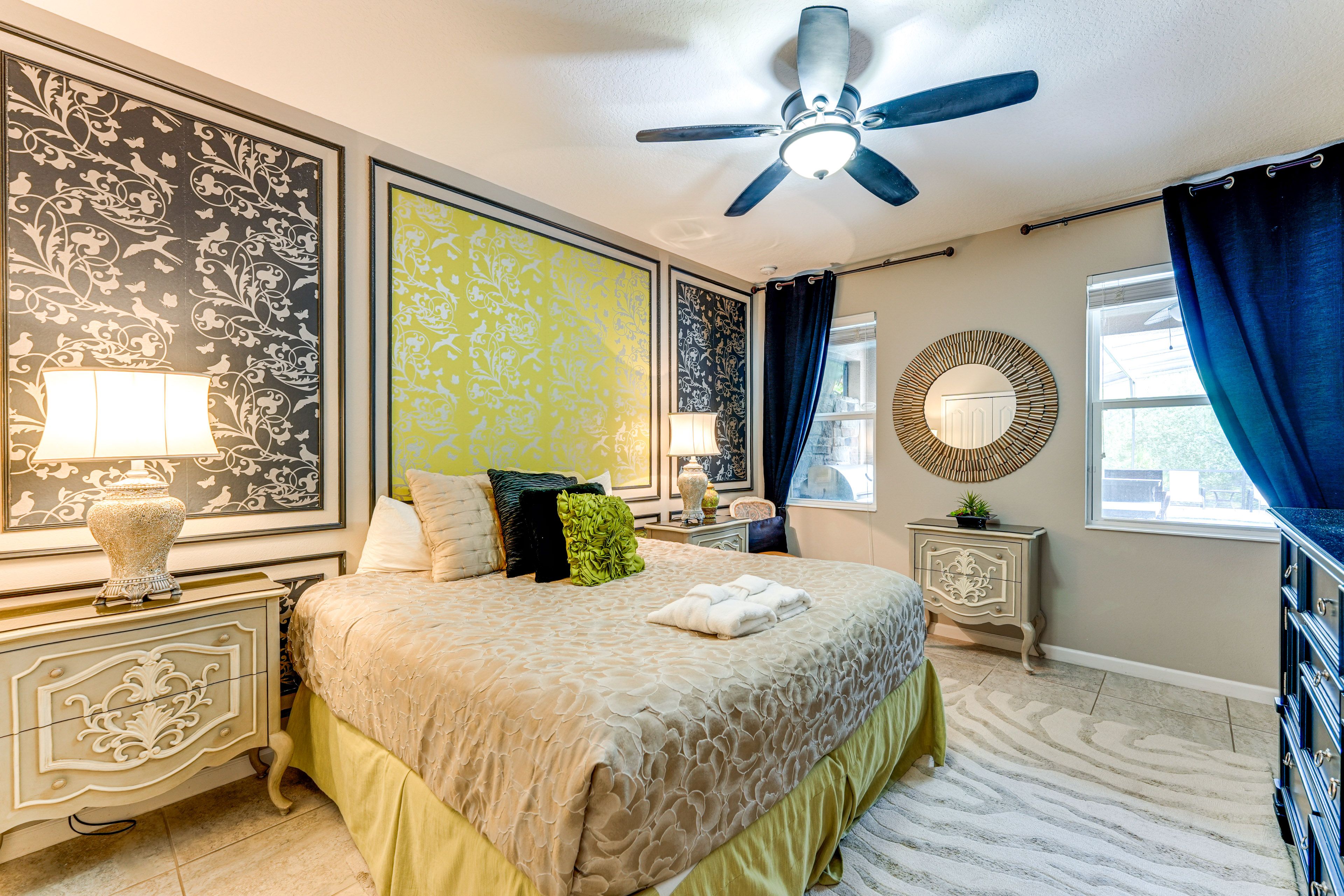 Bedroom 4 | King Bed | 1st Floor